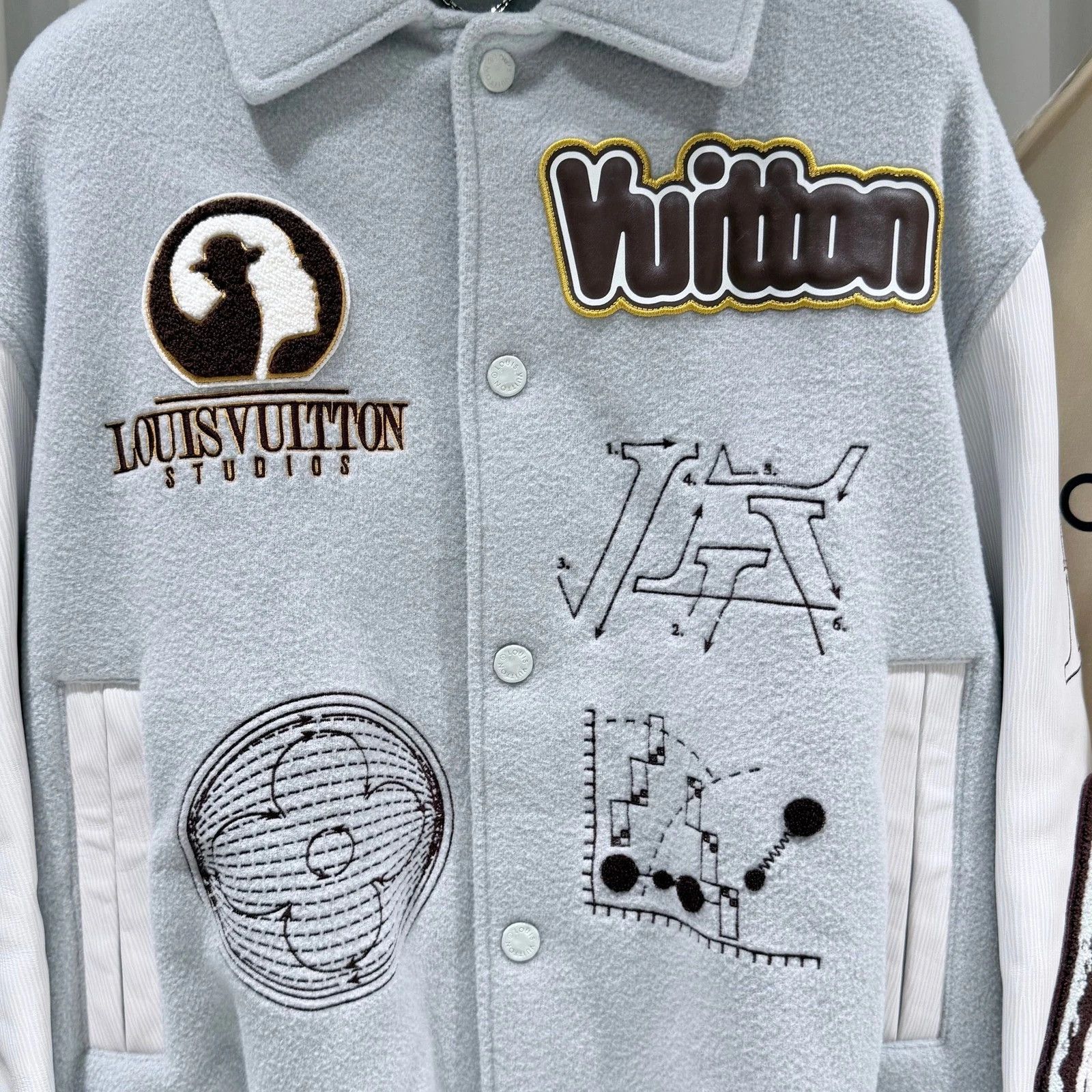 Louis Vuitton Louis Vuitton Bomber jacket Size US L / EU 52-54 / 3 - 4 Thumbnail
