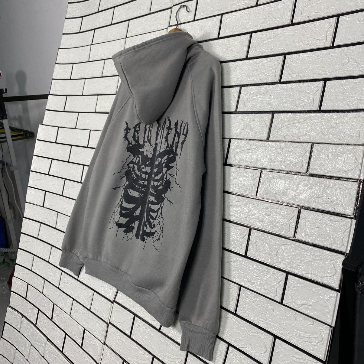 Japanese Brand Punk Design Hoodie Big Logo Romwe Issey Miyake Size US L / EU 52-54 / 3 - 12 Thumbnail