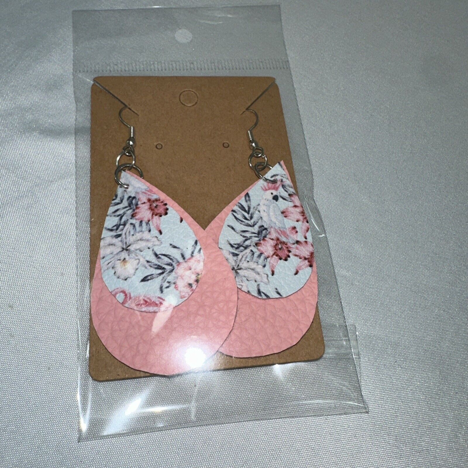 Other Homemade Hook Dangle Earrings Pink Blue Floral Size ONE SIZE - 5 Thumbnail