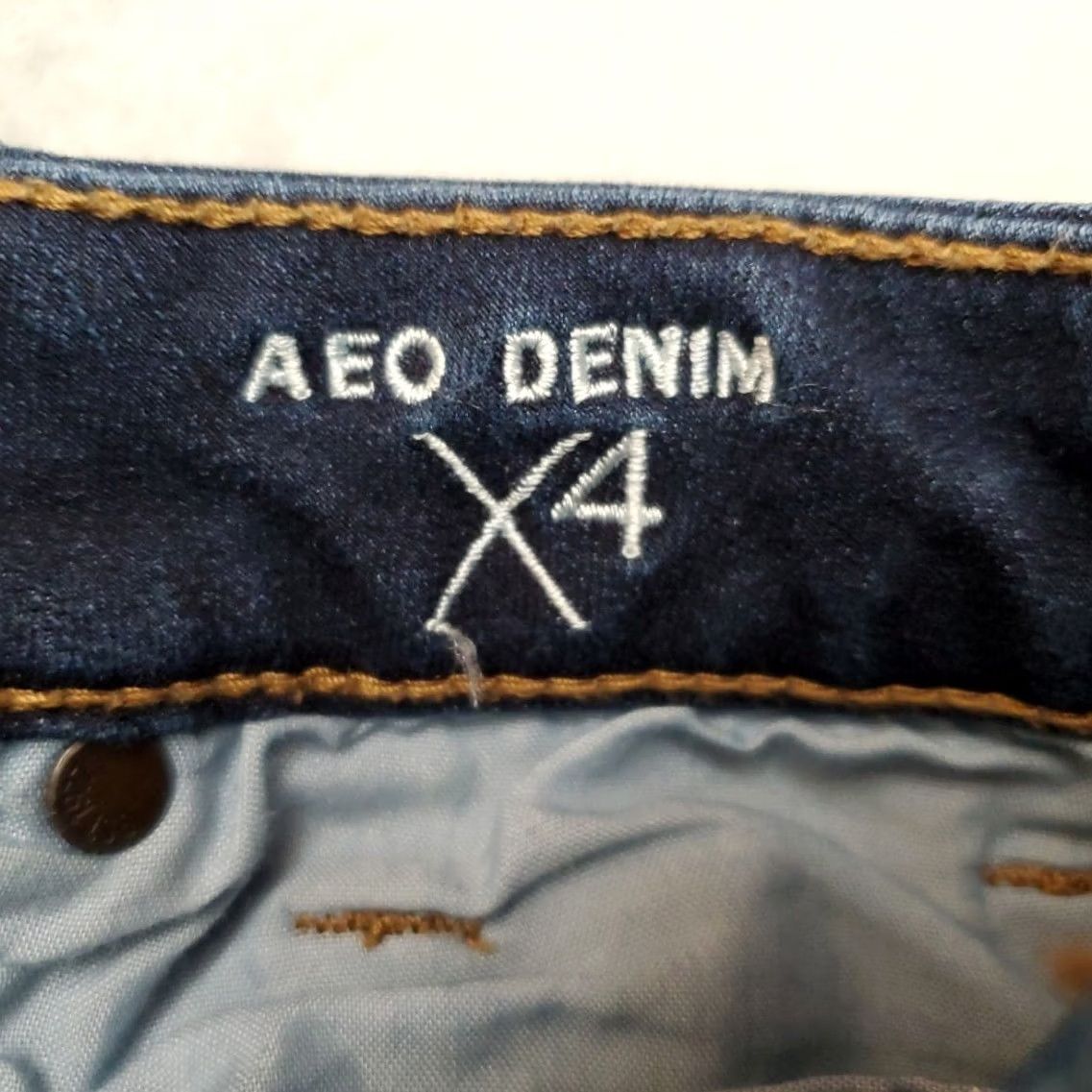 American Eagle Outfitters American Eagle Shorts Womens 10 Denim 360 Super Stretch Cutoff Midi Micro Mini Size 32" / US 10 / IT 46 - 3 Thumbnail