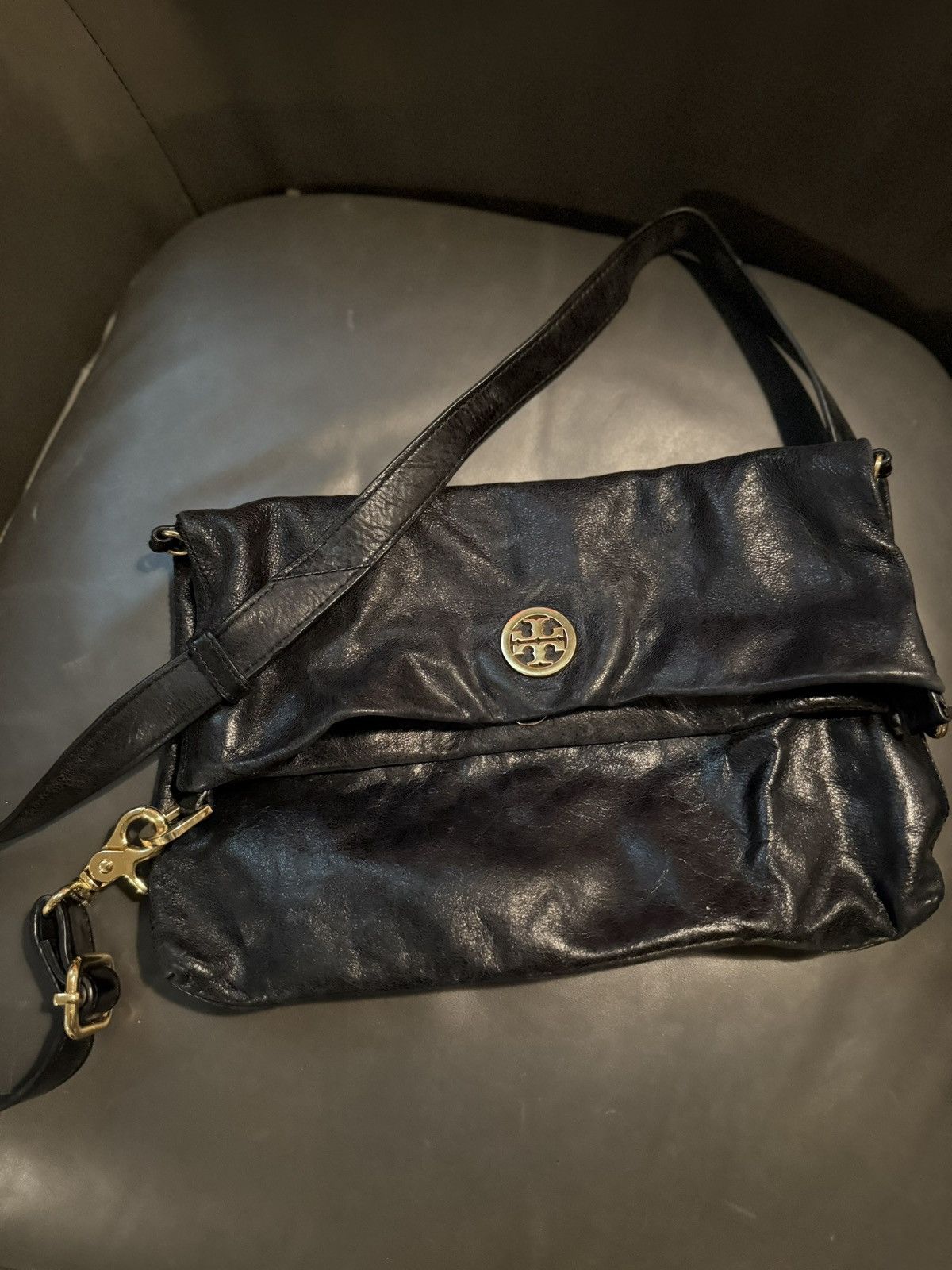 Tory Burch Tory Burch Black Fold-Over Leather Crossbody Bag Size ONE SIZE - 1 Thumbnail