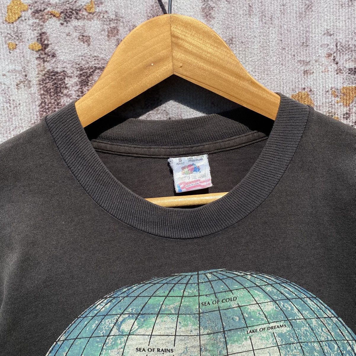 Vintage Vintage 90s The Dark Side Of The Moon Shirt Liberty Graphics Size US S / EU 44-46 / 1 - 7 Thumbnail