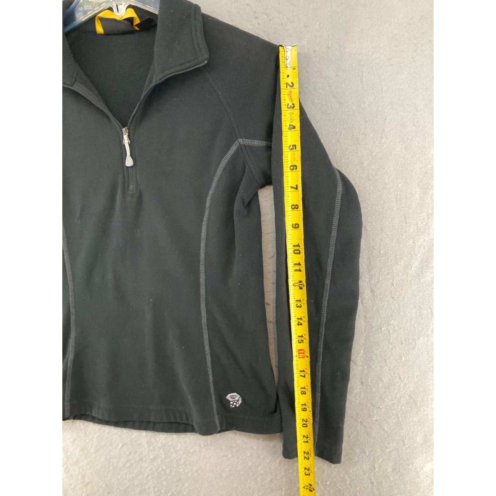 Mountain Hardwear Mountain Hardwear Womens Fleece Pullover S Black 1/4 Zip Outdoor Hiking Sweatshirt Women's Small Fleece Solid 1/4 Zip Outdoor Size S / US 4 / IT 40 - 4 Thumbnail