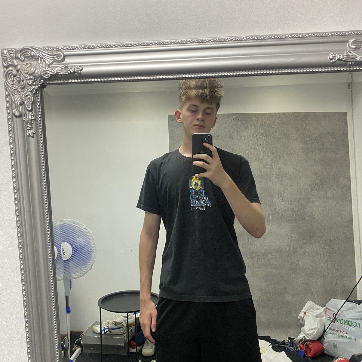 Supreme Supreme T Shirt Y2K Size US M / EU 48-50 / 2 - 7 Thumbnail