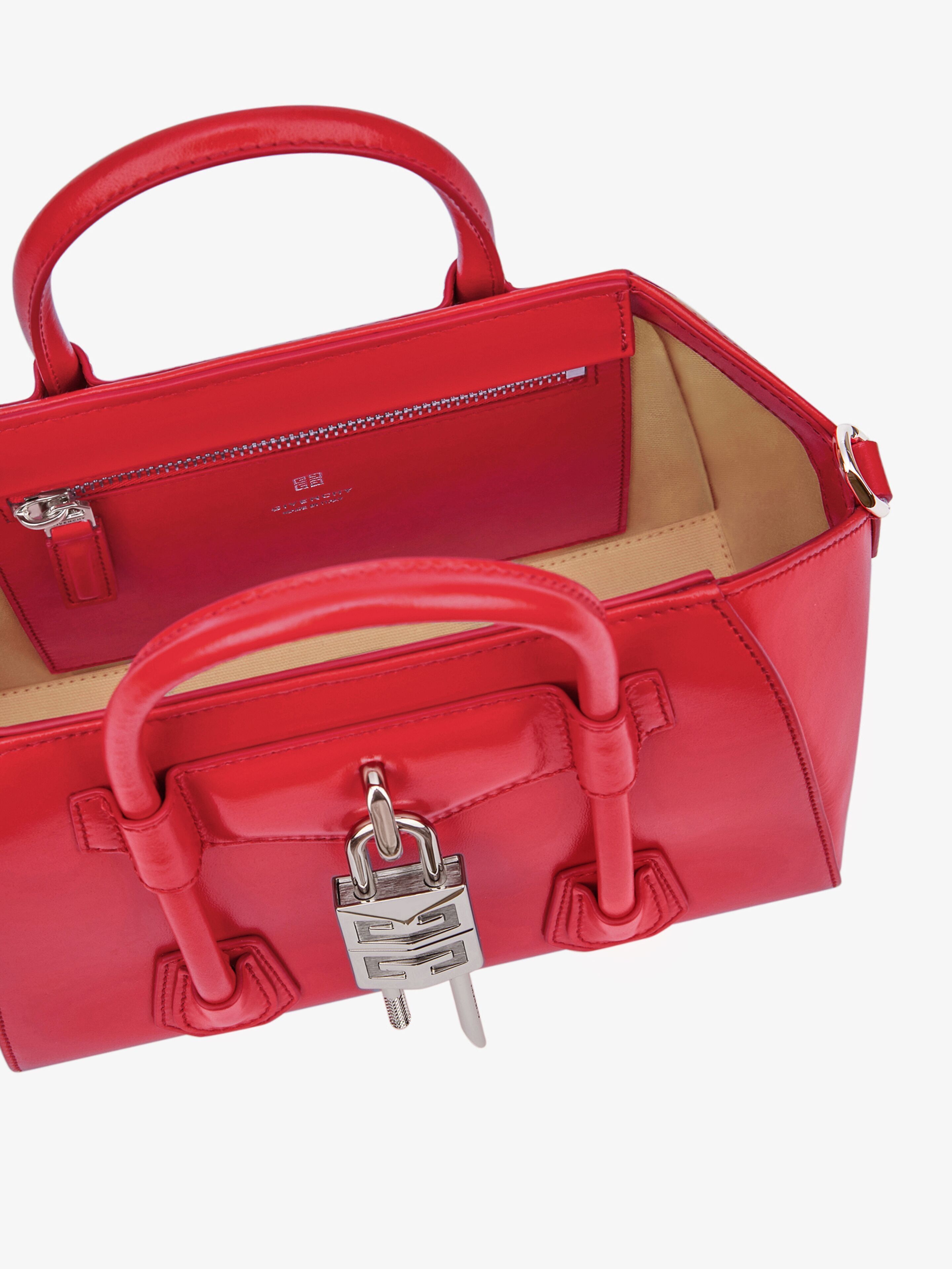 Givenchy o1w1db10925 Size: OS / Antigona Lock Mini Bag in Red Size ONE SIZE - 6 Thumbnail