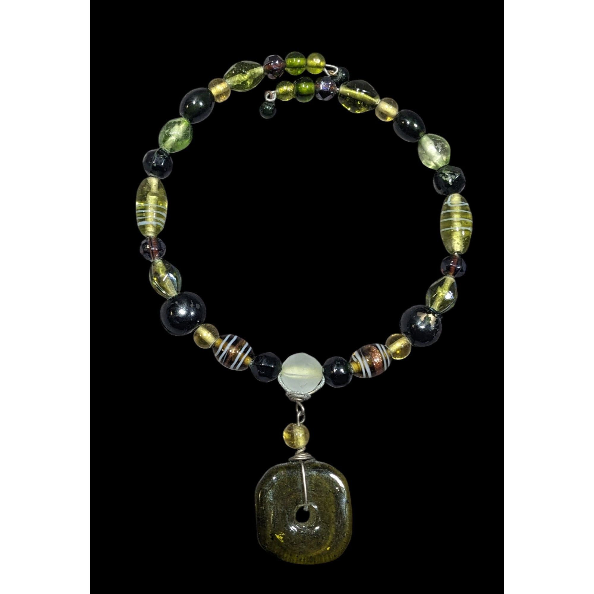 Other Chunky Retro Green Glass Beaded Coil Necklace Size ONE SIZE - 1 Thumbnail