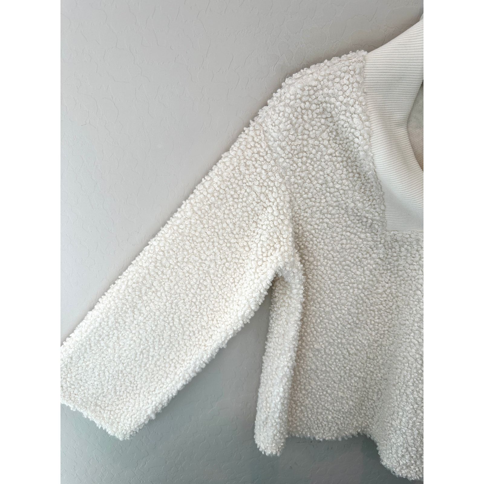 Zara ZARA| Ivory White Fuzzy Teddy Fleece Contemporary Pullover Size S / US 4 / IT 40 - 3 Thumbnail