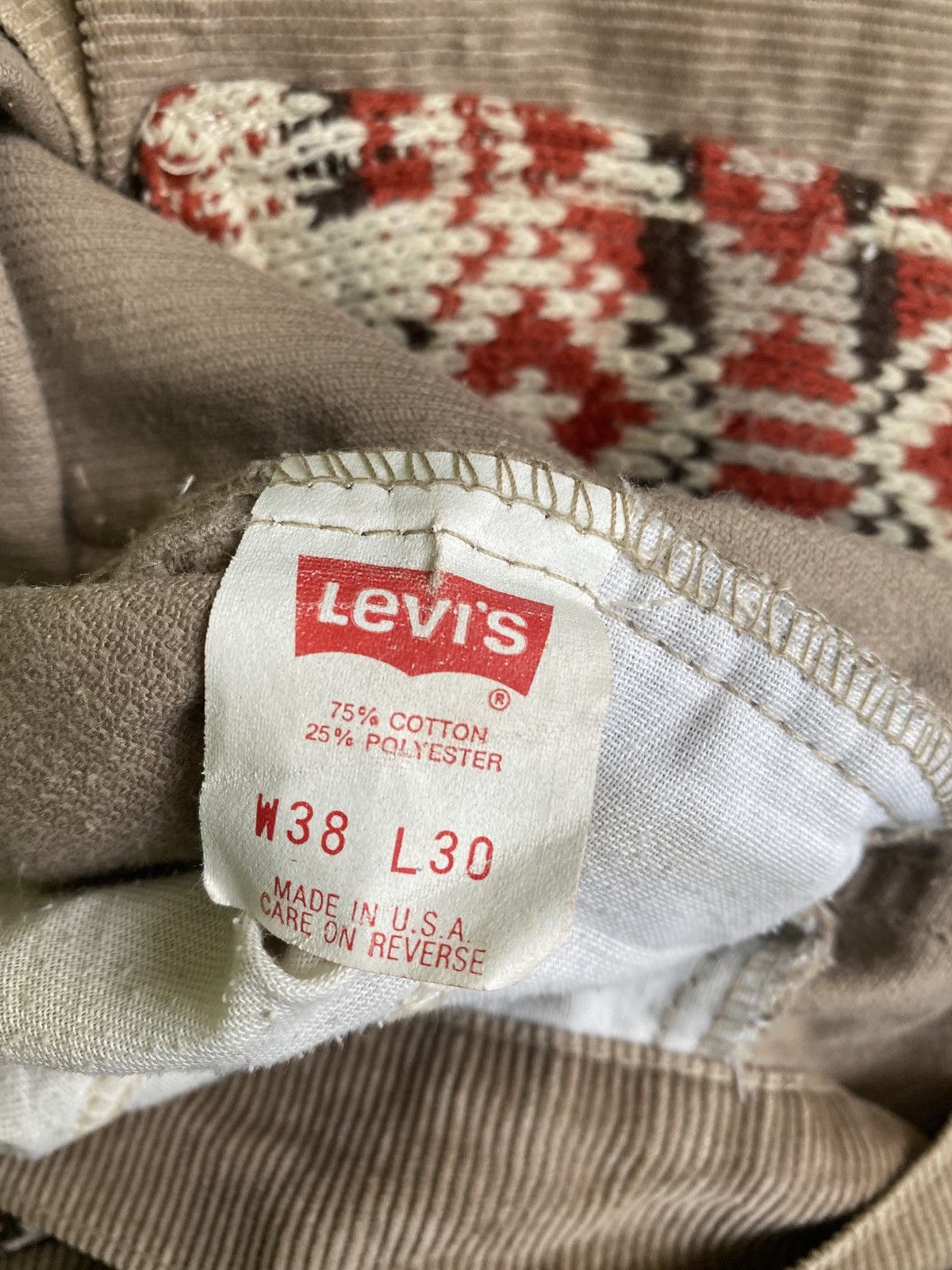 Levi's Vintage Clothing Vintge Levi’s corduroy two Navajo back pocket Size US 38 / EU 54 - 10 Thumbnail