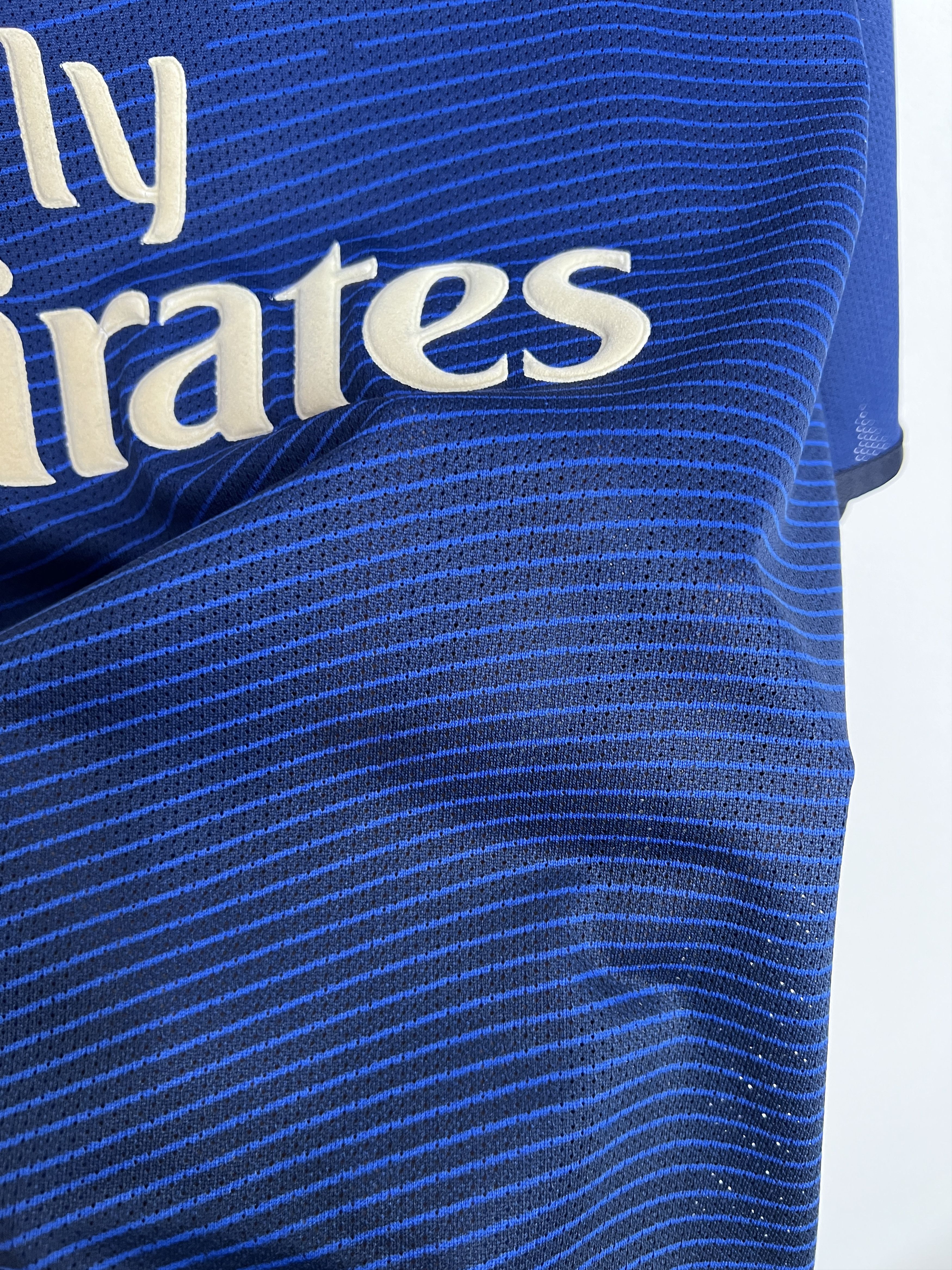 Umbro Vintage Chelsea Football Train Shirt Jersey Trikot Rare Size US L / EU 52-54 / 3 - 4 Thumbnail