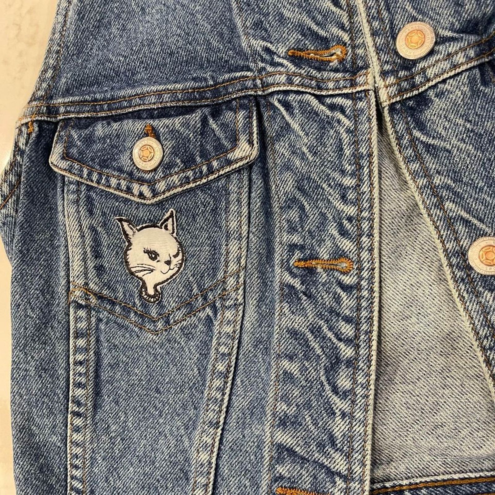 Other Vintage Genuine Authentic Denim Vest Cat Patch Womens Medium Size L / US 10 / IT 46 - 2 Thumbnail