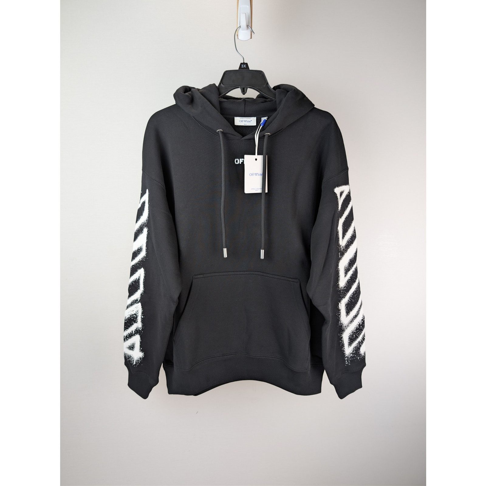 Off-White o1rshd1 Spray Can Arrow Skate Hoodie in Black Size US L / EU 52-54 / 3 - 2 Thumbnail