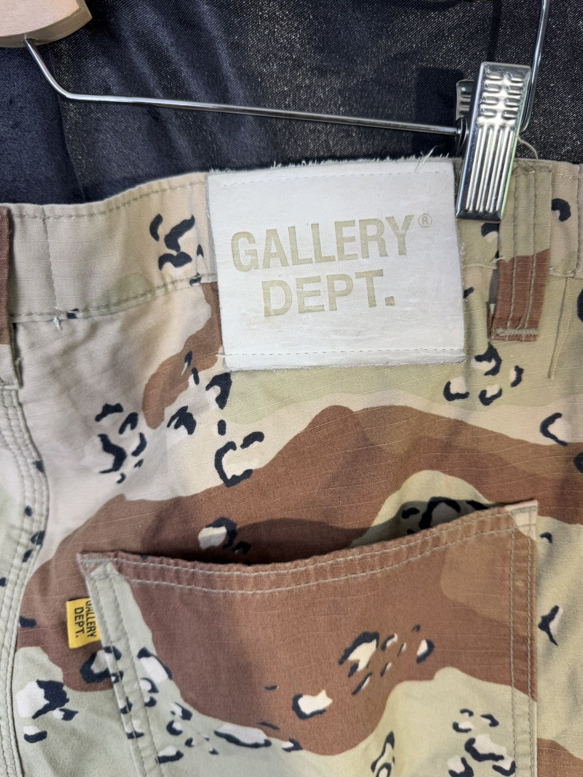 Gallery Dept. Gallery dept. Camo Flare pants Size US 34 / EU 50 - 4 Thumbnail