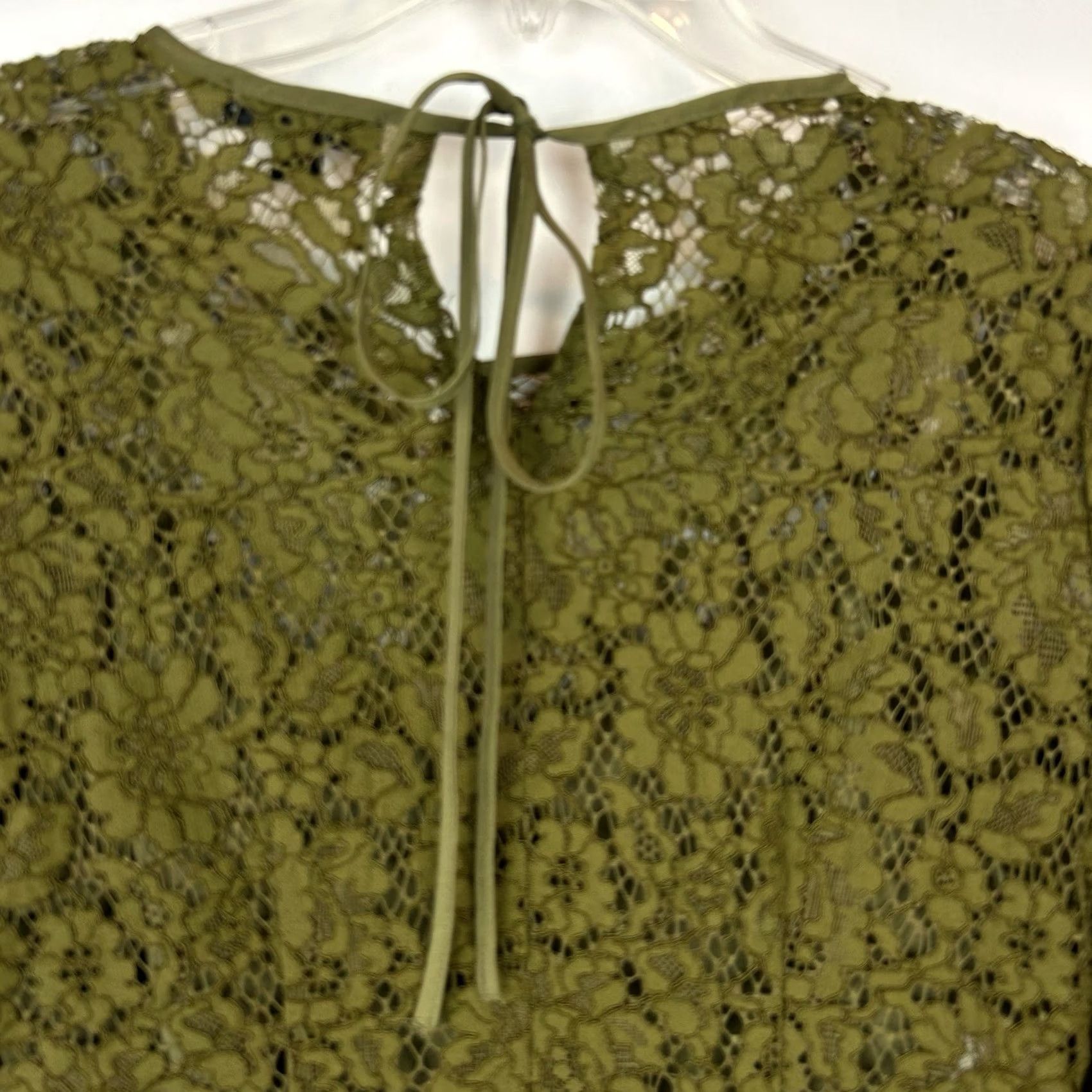 J.Crew J.CREW Lace Top Womens 2 Petite Long Sleeve Shirt Olive Green Sheer Sleeve Blouse Size XS / US 0-2 / IT 36-38 - 4 Thumbnail