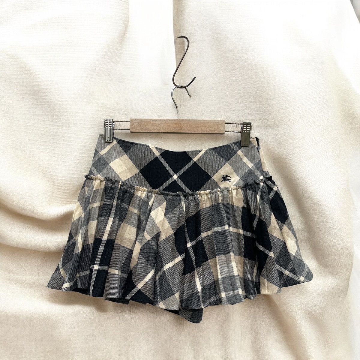 Burberry Burberry Blue Label Women's Nova Check Baggy Skirt Size 28" / US 6 / IT 42 - 2 Thumbnail