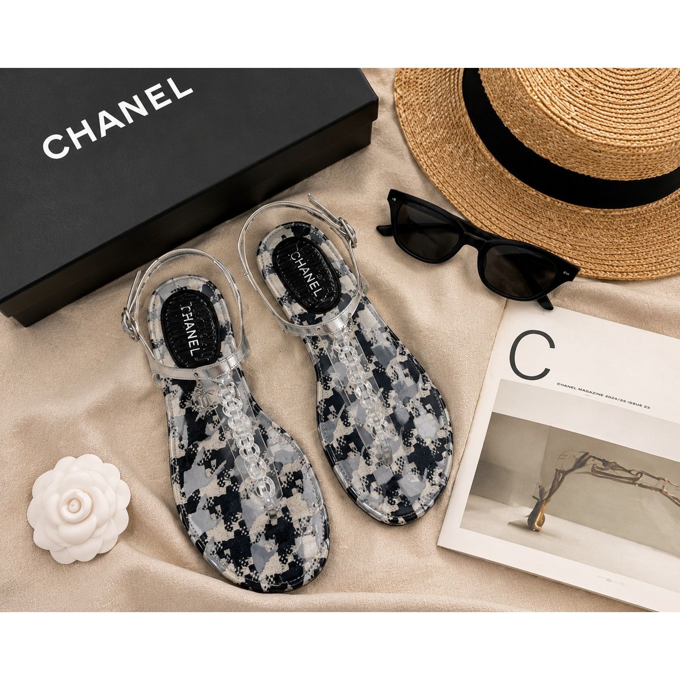 Chanel Chanel Clear Chain CC Logo Houndstooth Thong Sandal size 39 Size US 9 / IT 39 - 16 Thumbnail