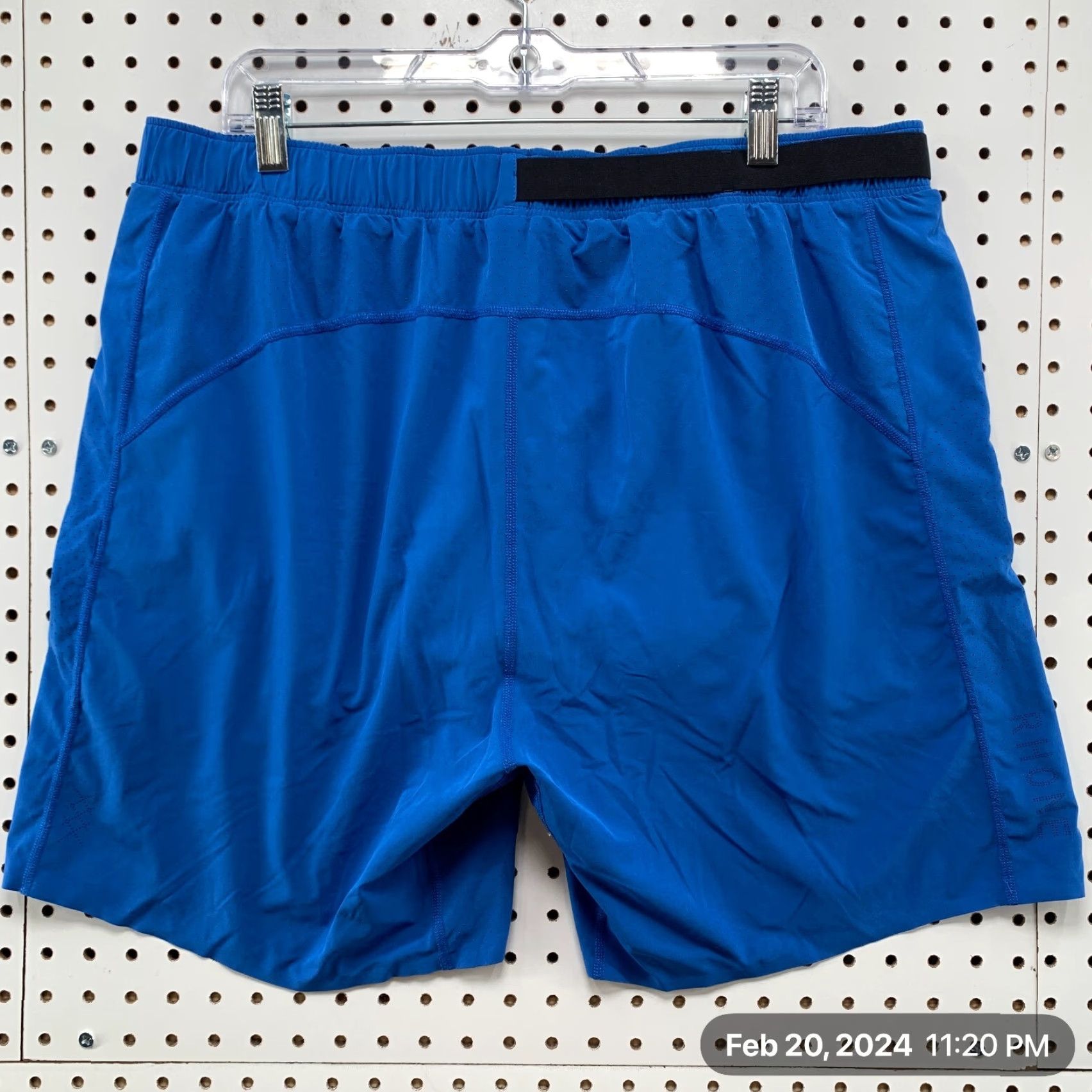 Rhone Rhone Active Shorts Men XL Blue Work Out Train Zipper Pocket 35x7 Athletic Pattern Solid Pockets Size 40" / US 18 - 6 Thumbnail