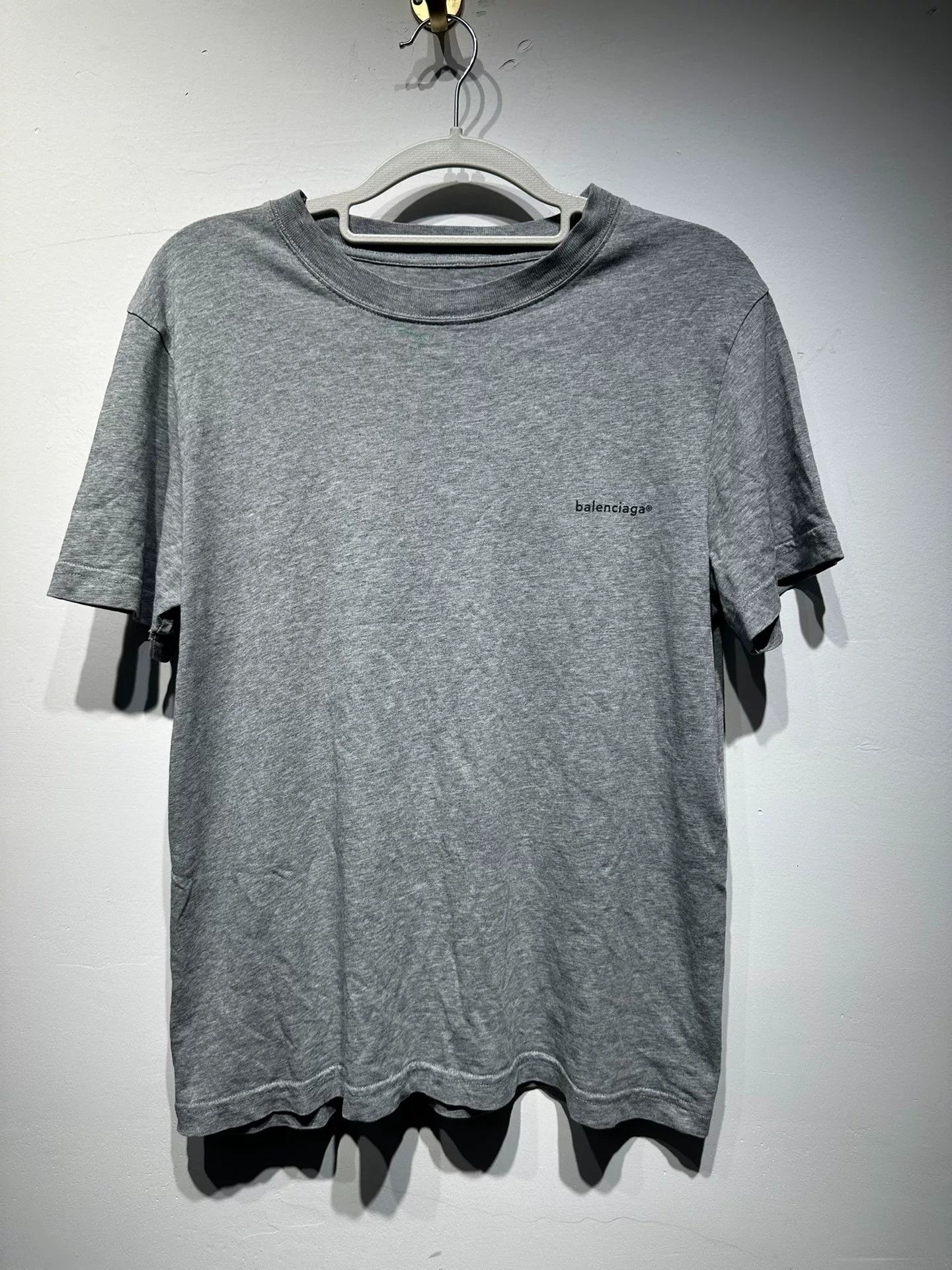 Balenciaga Balenciaga Oversized Gray T-Shirt XS Men Size US XS / EU 42 / 0 - 1 Thumbnail
