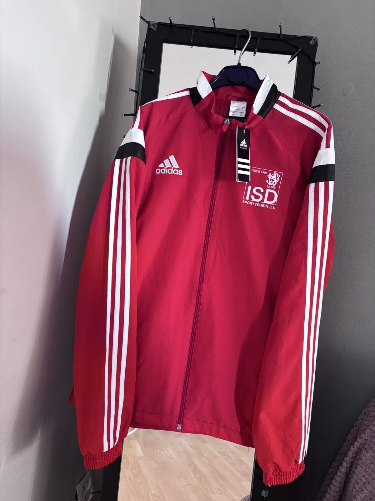 Adidas Adidas International School Düsseldor Size US L / EU 52-54 / 3 - 1 Thumbnail