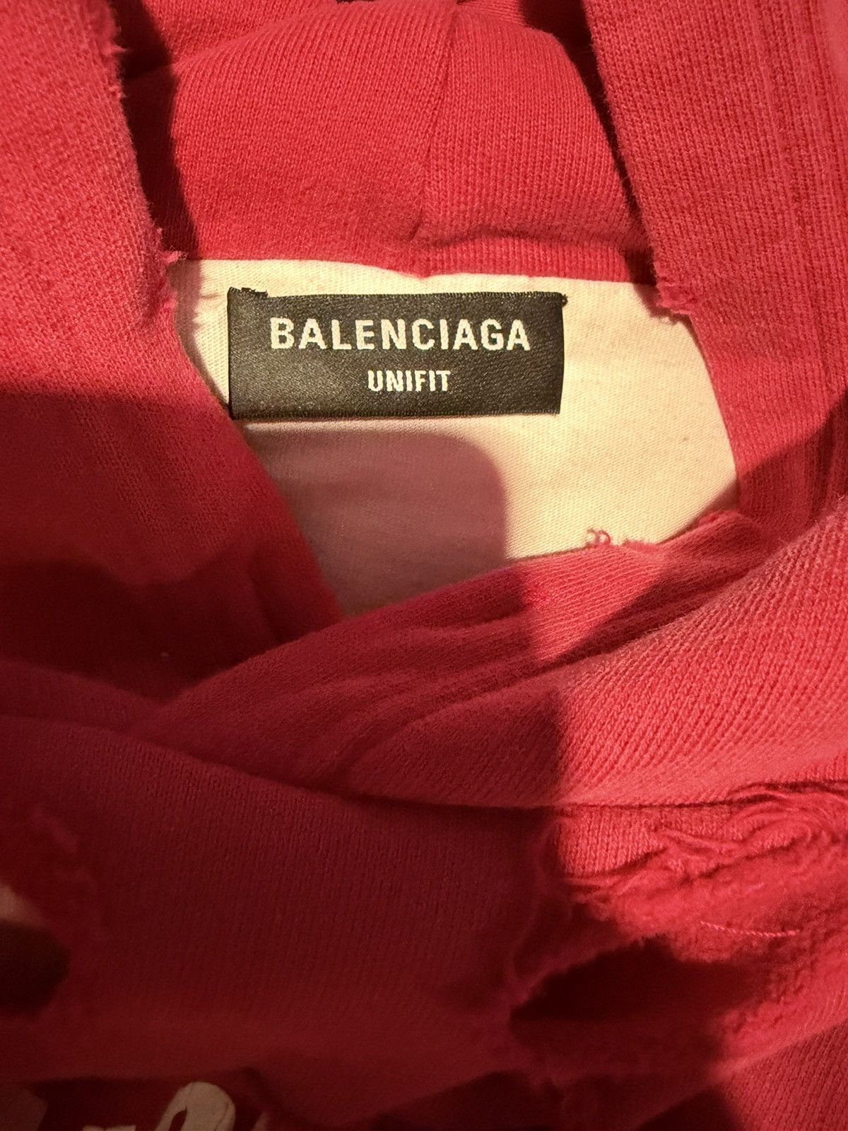 Balenciaga BALENCIAGA Distressed Red Hoodie SIZE MEDIUM Size US M / EU 48-50 / 2 - 4 Thumbnail