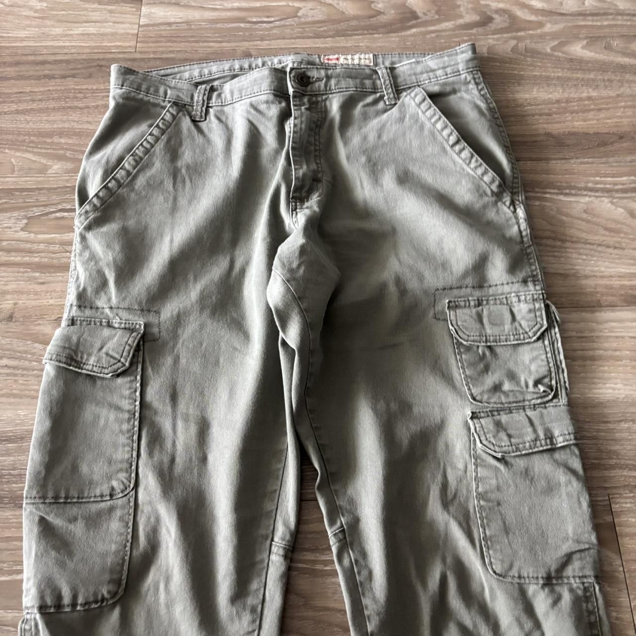 Vintage Crazy Vintage Y2K/2000s Faded Khaki Grunge Cargo Pants! 32x31 Size US 32 / EU 48 - 5 Thumbnail