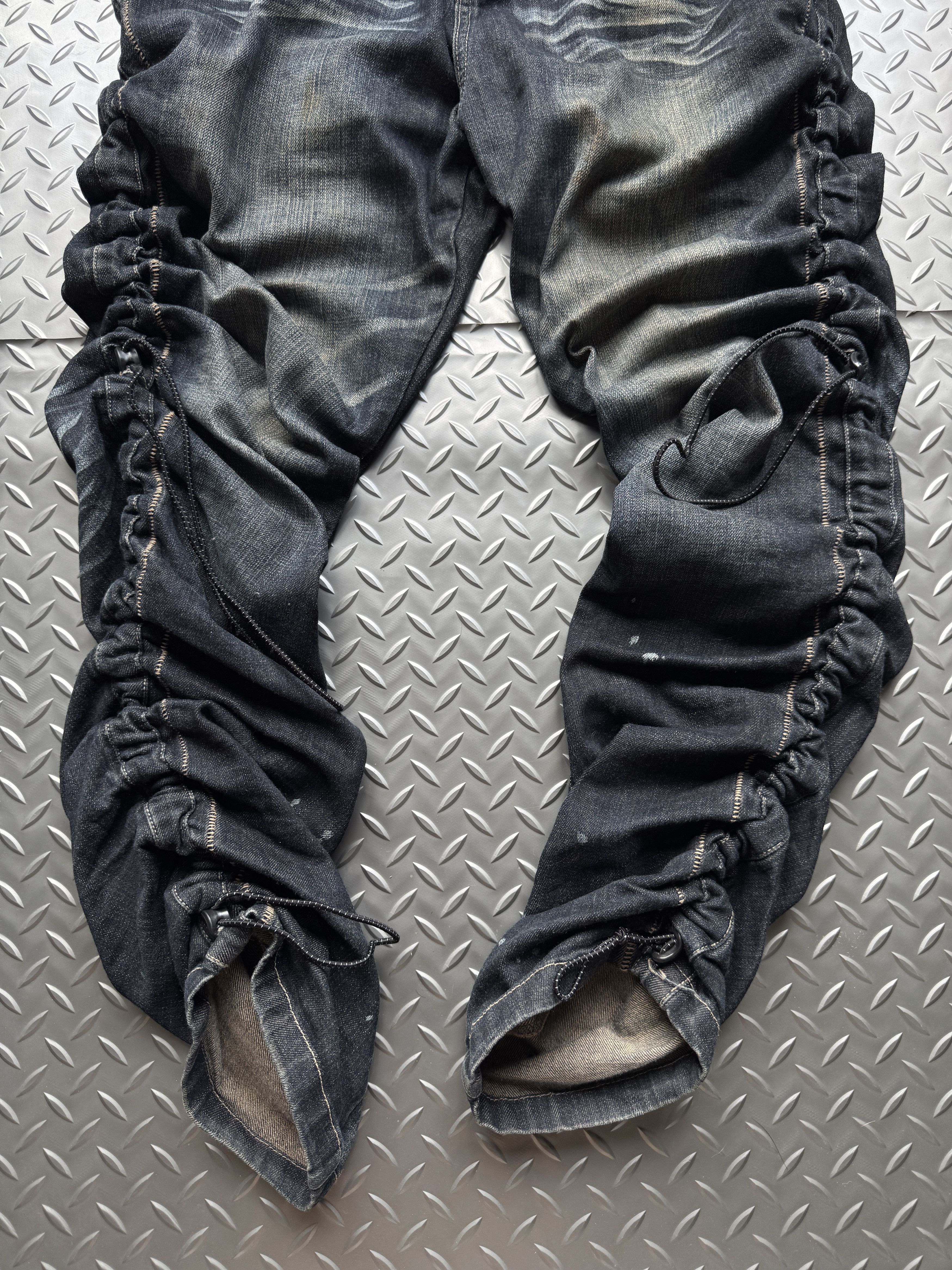 PPFM PPFM Destruct Product Ruched Biker Denim Jeans Size US 33 - 12 Thumbnail