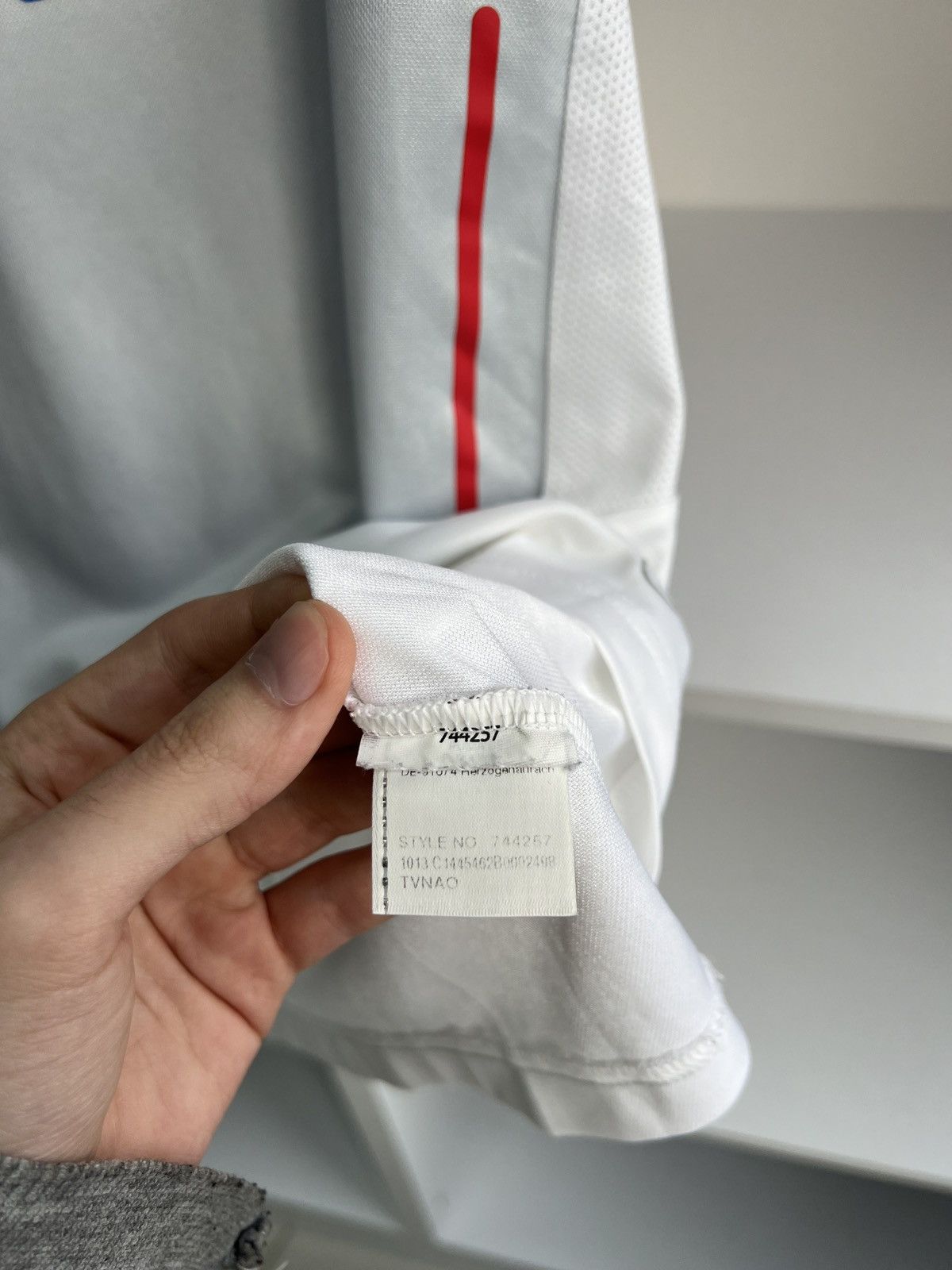 Puma × Vintage Vintage Puma Italy National Soccer Team Training Jersey Size US L / EU 52-54 / 3 - 13 Thumbnail