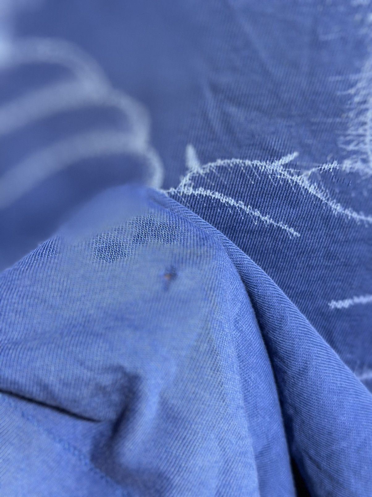 Kaws × Uniqlo × Vintage Vintage UT X Kaws Sun Faded Tee Size US L / EU 52-54 / 3 - 4 Thumbnail