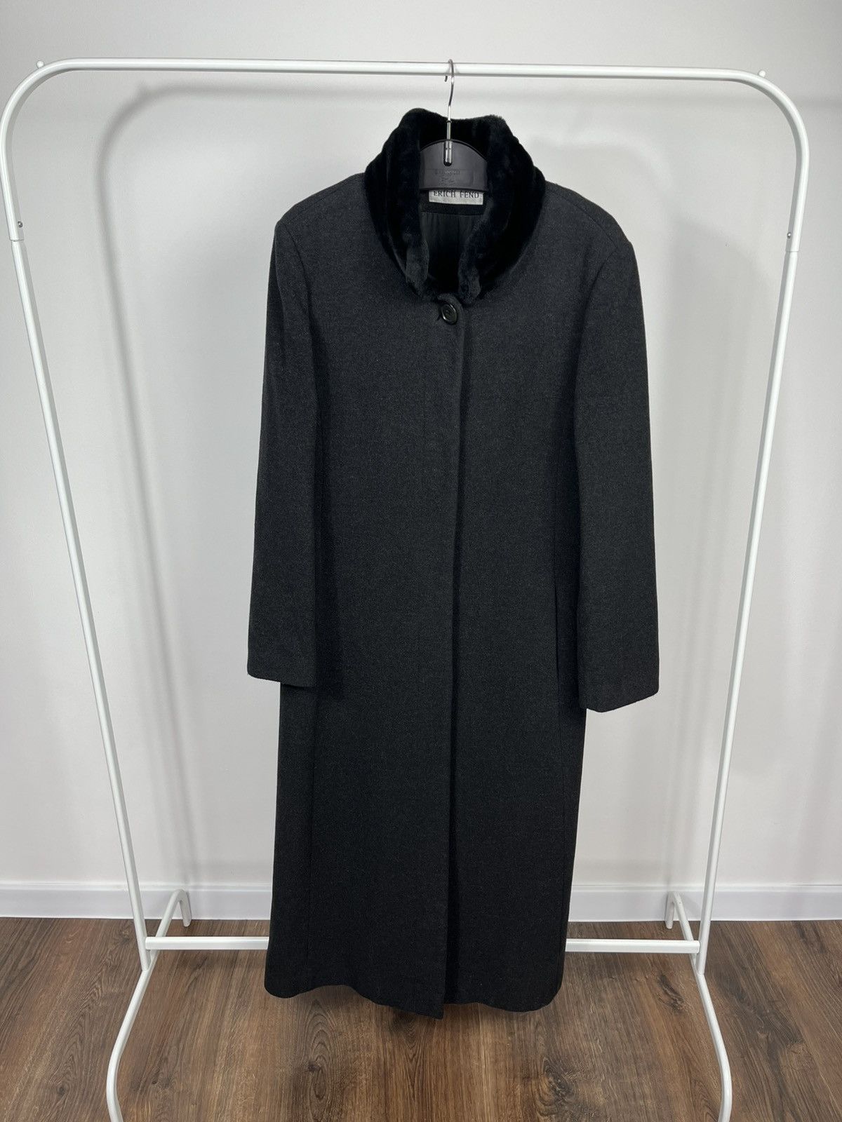 Other Women’s Cashmere Wool Coat with Faux Fur Collar EU 42 Size M / US 6-8 / IT 42-44 - 1 Thumbnail