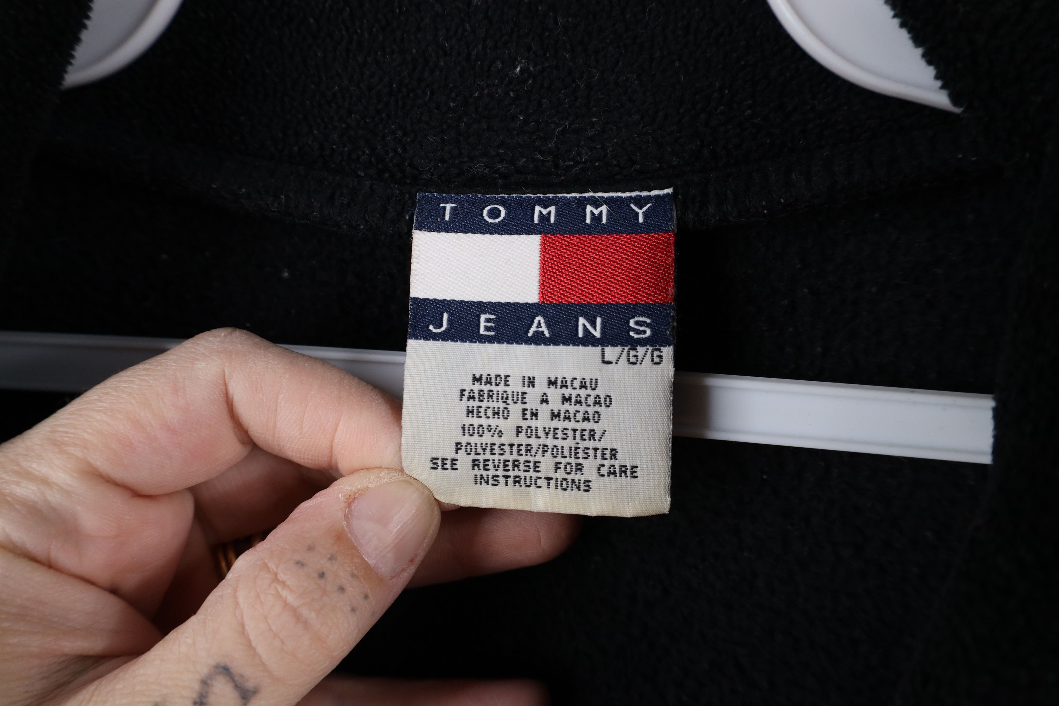 Tommy Hilfiger × Vintage Vintage 90s Tommy Hilfiger Half Zip Fleece Pullover Sweater Size US L / EU 52-54 / 3 - 9 Thumbnail