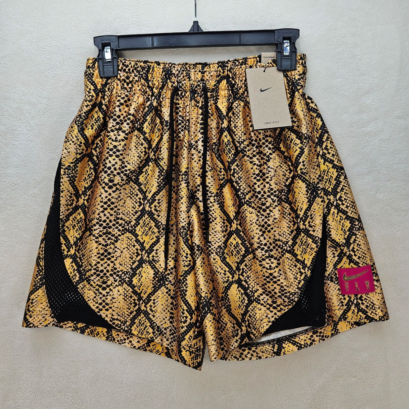 Nike NIKE WOMEN'S XS REBEL FLY BASKETBALL SHORTS GOLD DH7348 Size 25" / US 0 / IT 36 - 1 Thumbnail
