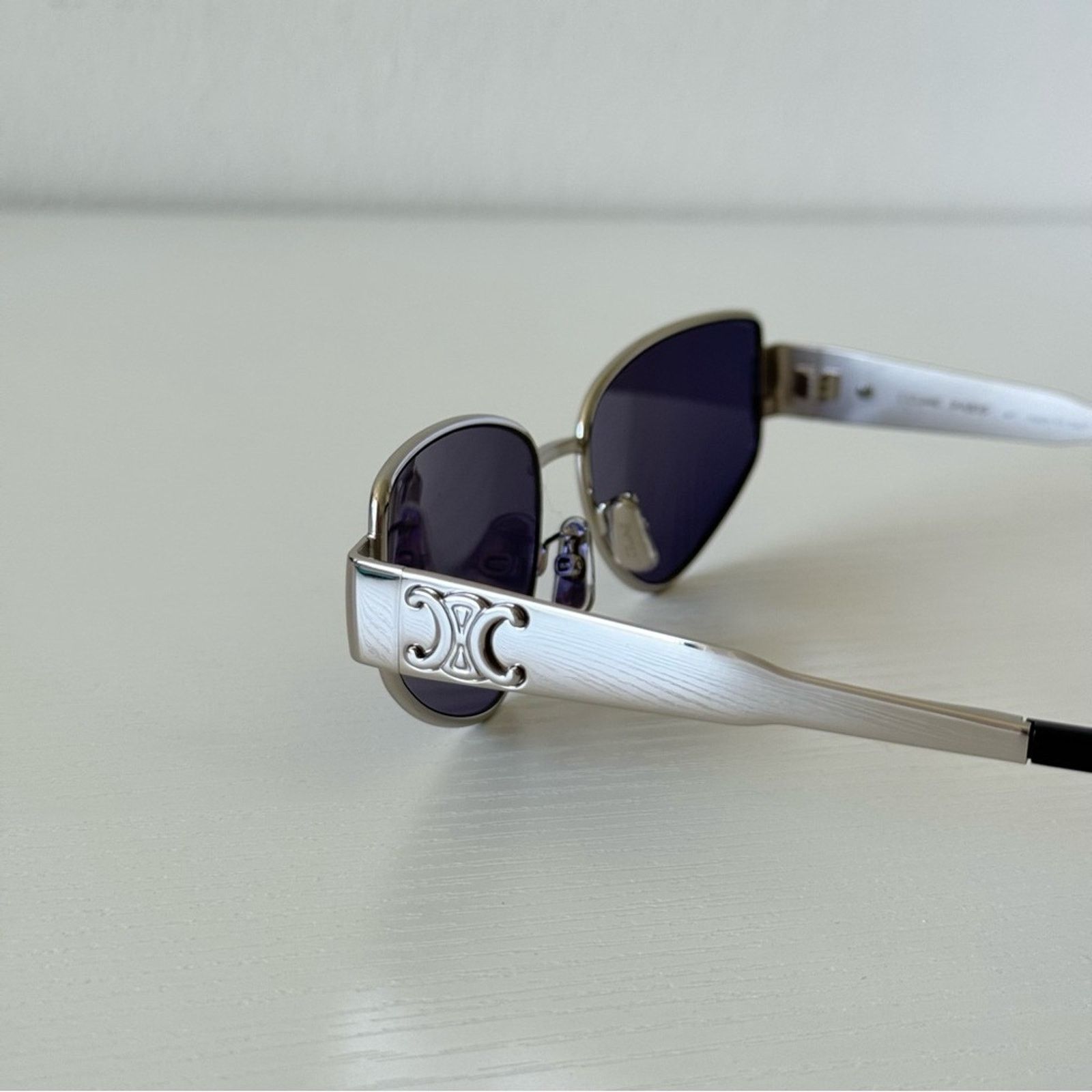 Celine New! Celine Triomphe Sunglasses CL40293U 16V, Authentic Size ONE SIZE - 5 Thumbnail