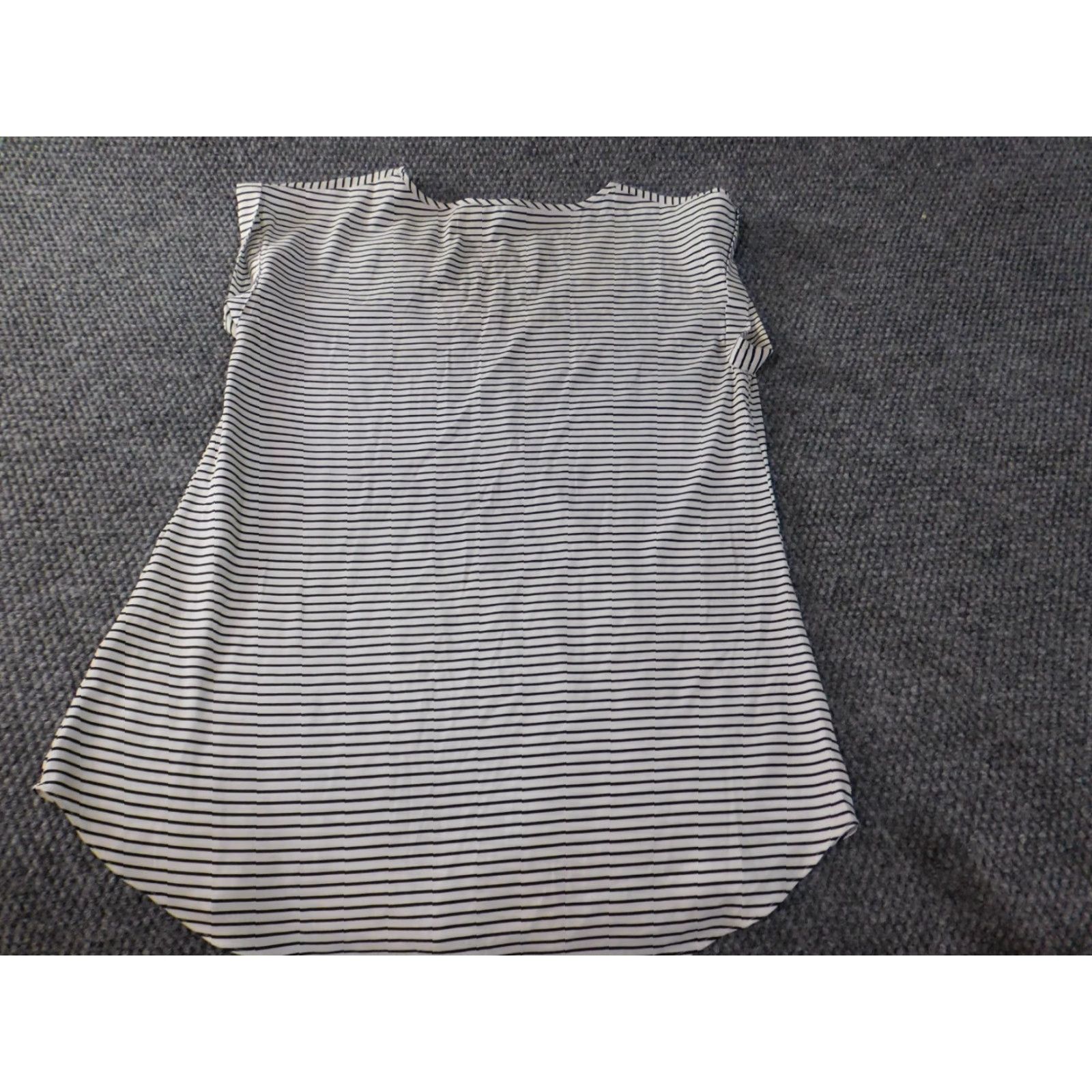 Express Express Blouse Womens M white striped pullover top Casual V-Neck Shirt Size M / US 6-8 / IT 42-44 - 7 Thumbnail