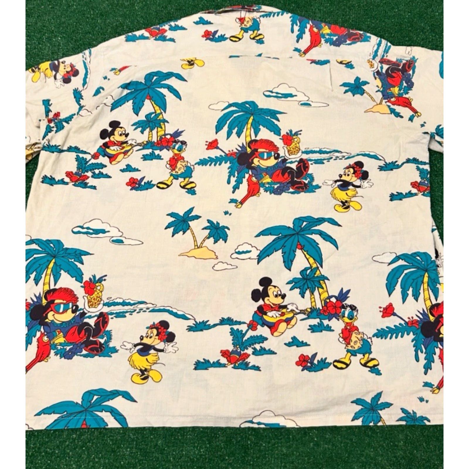 Disney VINTAGE Disney Mickey Mouse All Over Print Hawaiian Shirt Mens XXL 80s 90s Hawaiian Beach Cartoon Disney 1990s White Short Sleeve Collared 2XL Mens Size US XXL / EU 58 / 5 - 2 Thumbnail