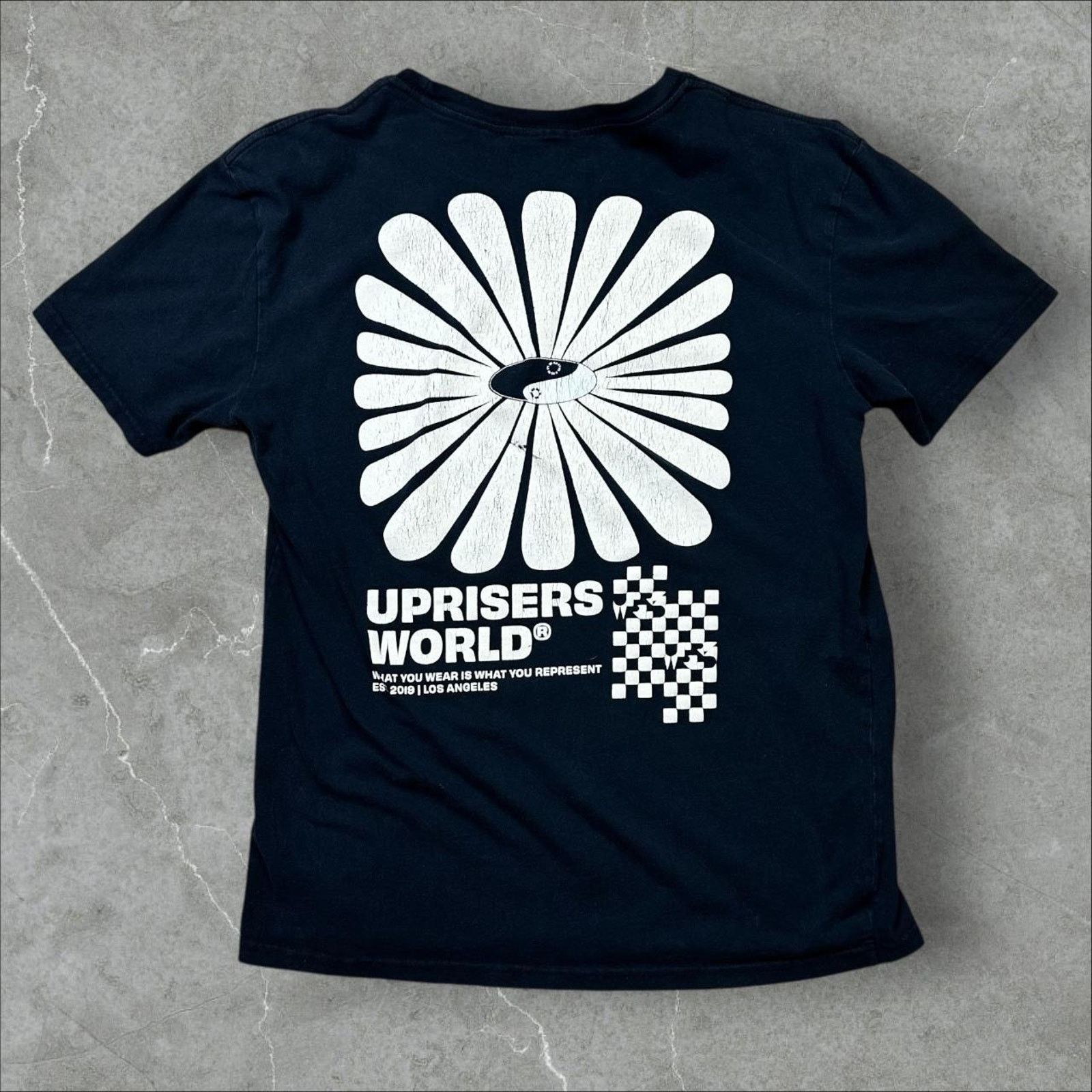 Pacsun Uprisers World Pacsun Graphic Tee Size US L / EU 52-54 / 3 - 1 Thumbnail