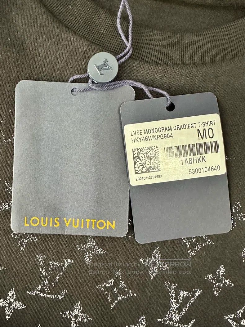 Louis Vuitton Louis Vuitton Black gradient short sleeve Size US M / EU 48-50 / 2 - 5 Thumbnail
