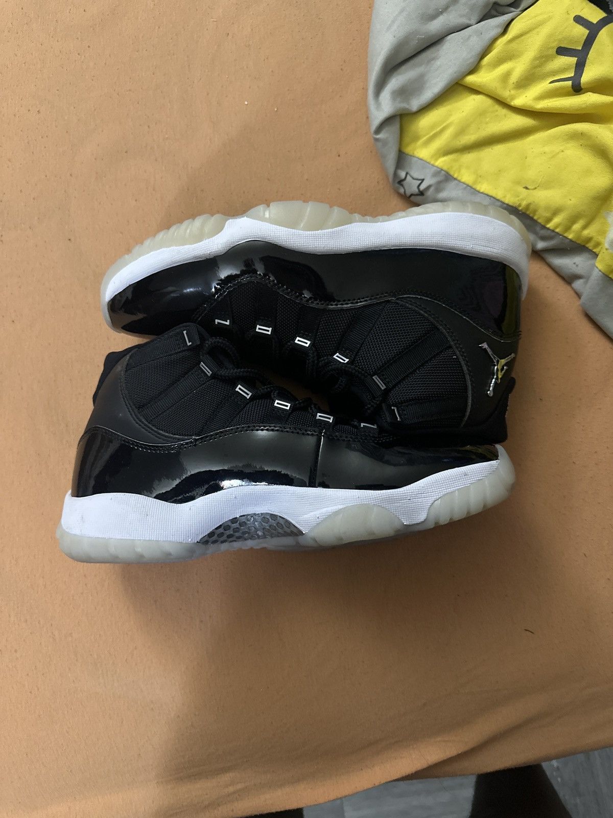 Jordan Brand Jumpman 11’s Size US 8 / EU 41 - 1 Thumbnail