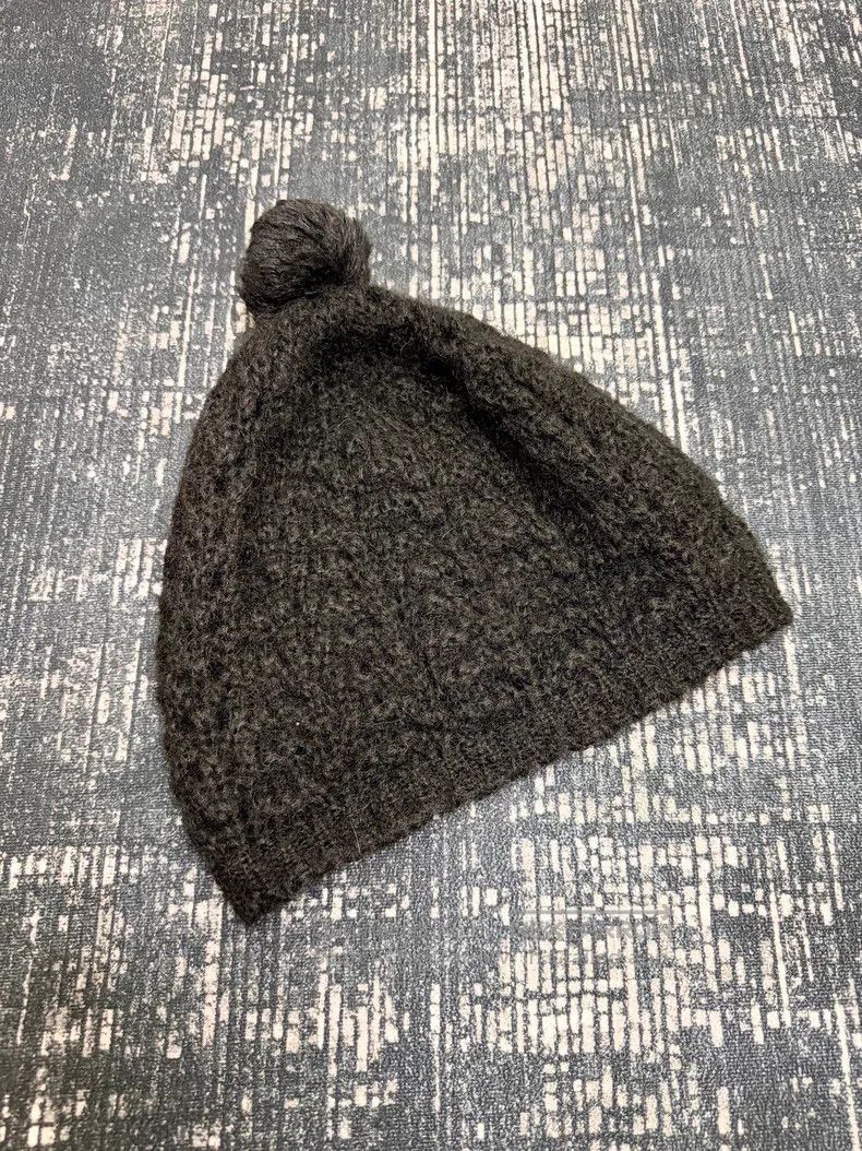 Saint Laurent Paris Saint Laurent Paris Black Wool and Cashmere Pom Pom Hat Size ONE SIZE - 1 Thumbnail