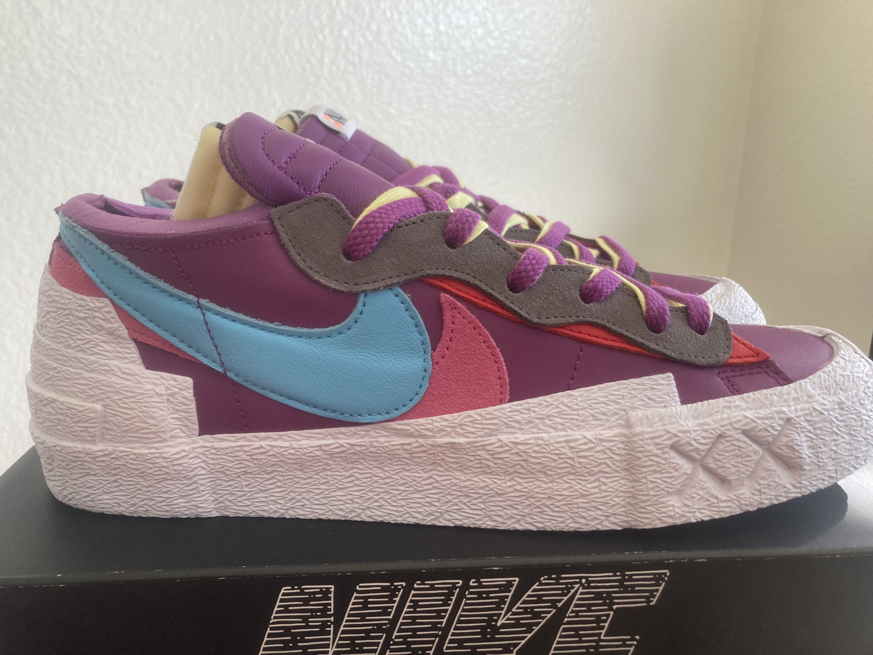Kaws × Nike × Sacai Nike Blazer Low sacai KAWS Purple Dusk Size US 11 / EU 44 - 2 Thumbnail