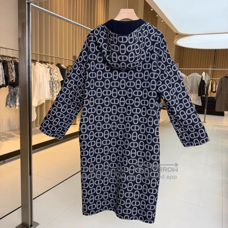 Hermes Hermes Navy Blue Pig Nose Print Double Sided Wear Wool and Size XXS / US 00 / IT 34 - 6 Thumbnail