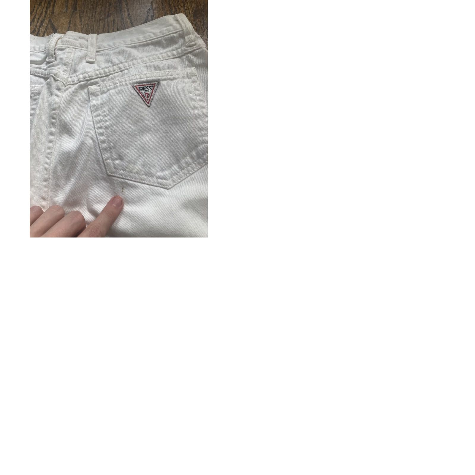 Guess VINTAGE Guess Jeans Womens 30 (fits 26x28) White Taper Triangle Patch USA 43050A Size 30" / US 8 / IT 44 - 9 Thumbnail