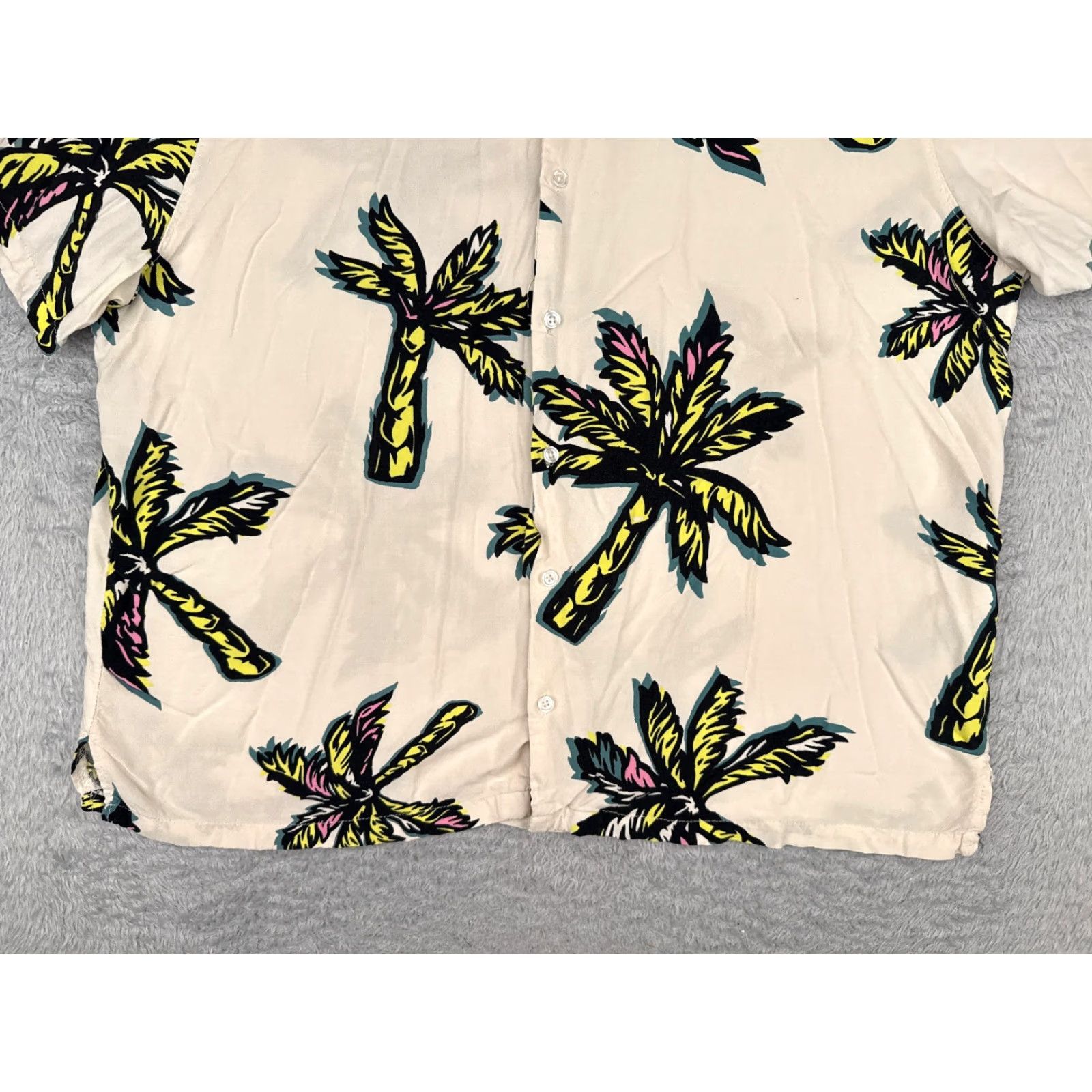 Vintage No Boundaries Shirt Men 2XL Ivory Yellow Palm Tree 100% Rayon Hawaiian Vintage? Size US XXL / EU 58 / 5 - 5 Thumbnail