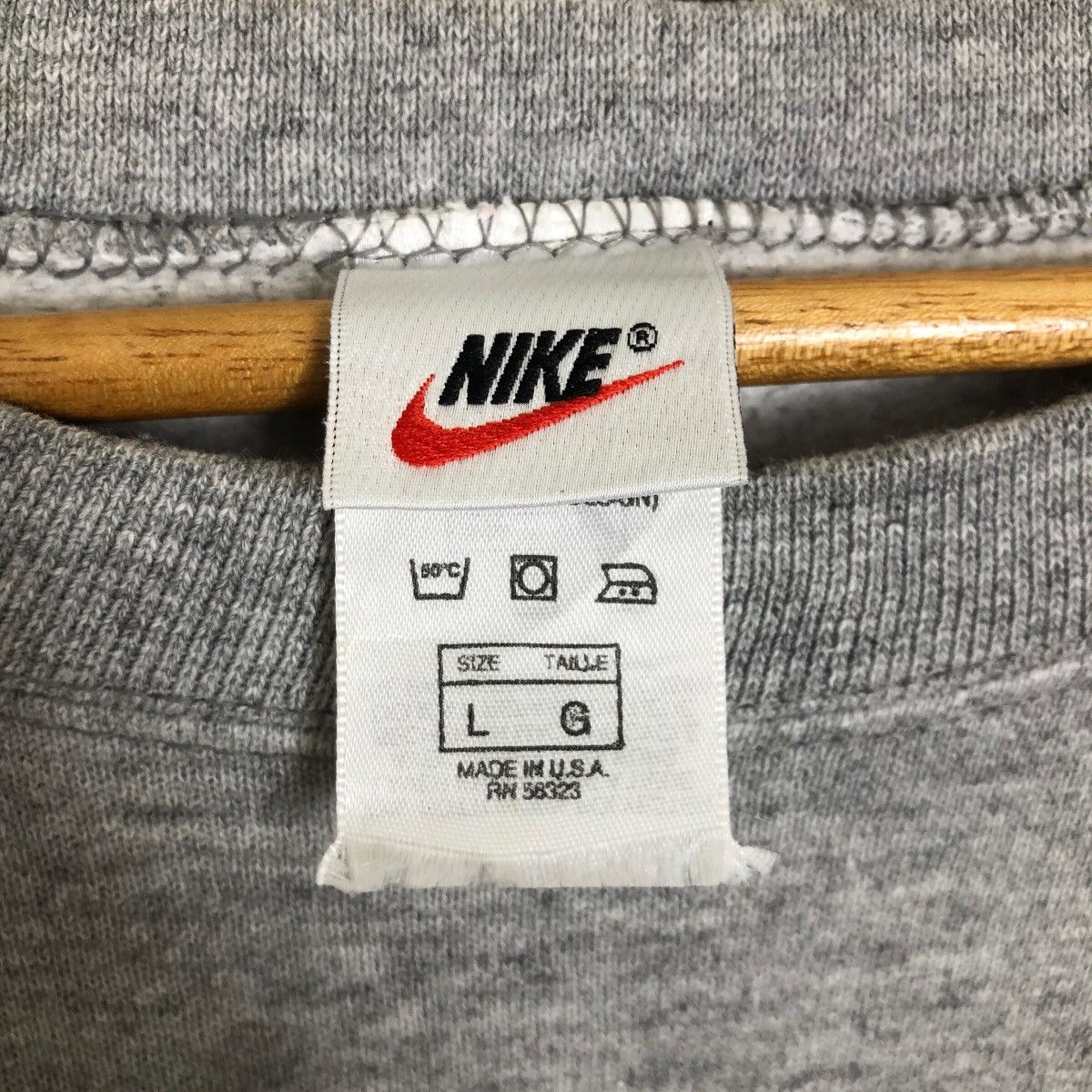 NCAA Vintage 90s Nike Swoosh X University Of Michigan Sweatshirt Size US XL / EU 56 / 4 - 9 Thumbnail