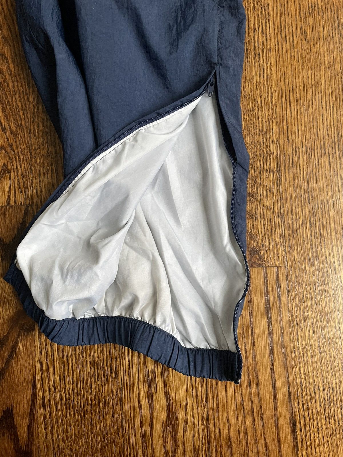 Nike Vintage Nike Cotton Lined Nylon Sweatpants XL Size US 33 - 6 Thumbnail
