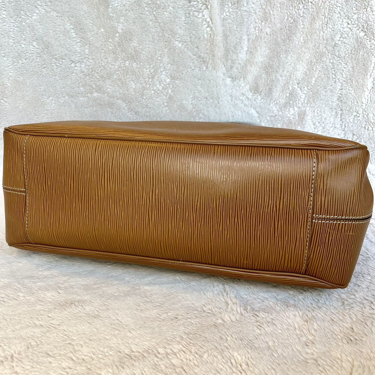 Louis Vuitton Louis Vuitton Cognac Epi Passy GM Shoulder Bag Size ONE SIZE - 6 Thumbnail