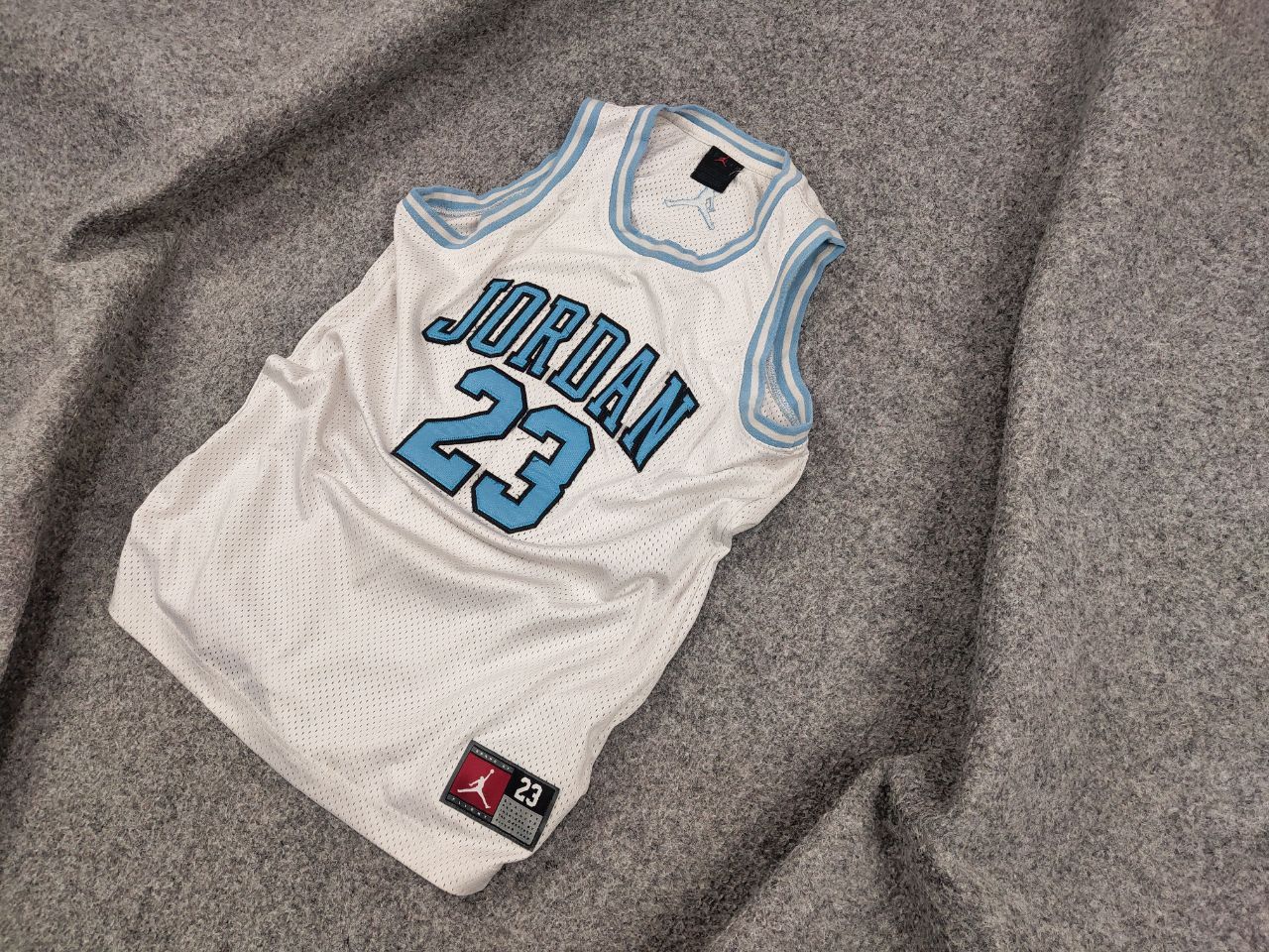 Jordan Brand Jordan 23 Logo Authentic Basketball Jersey T shirt Size US XS / EU 42 / 0 - 2 Thumbnail