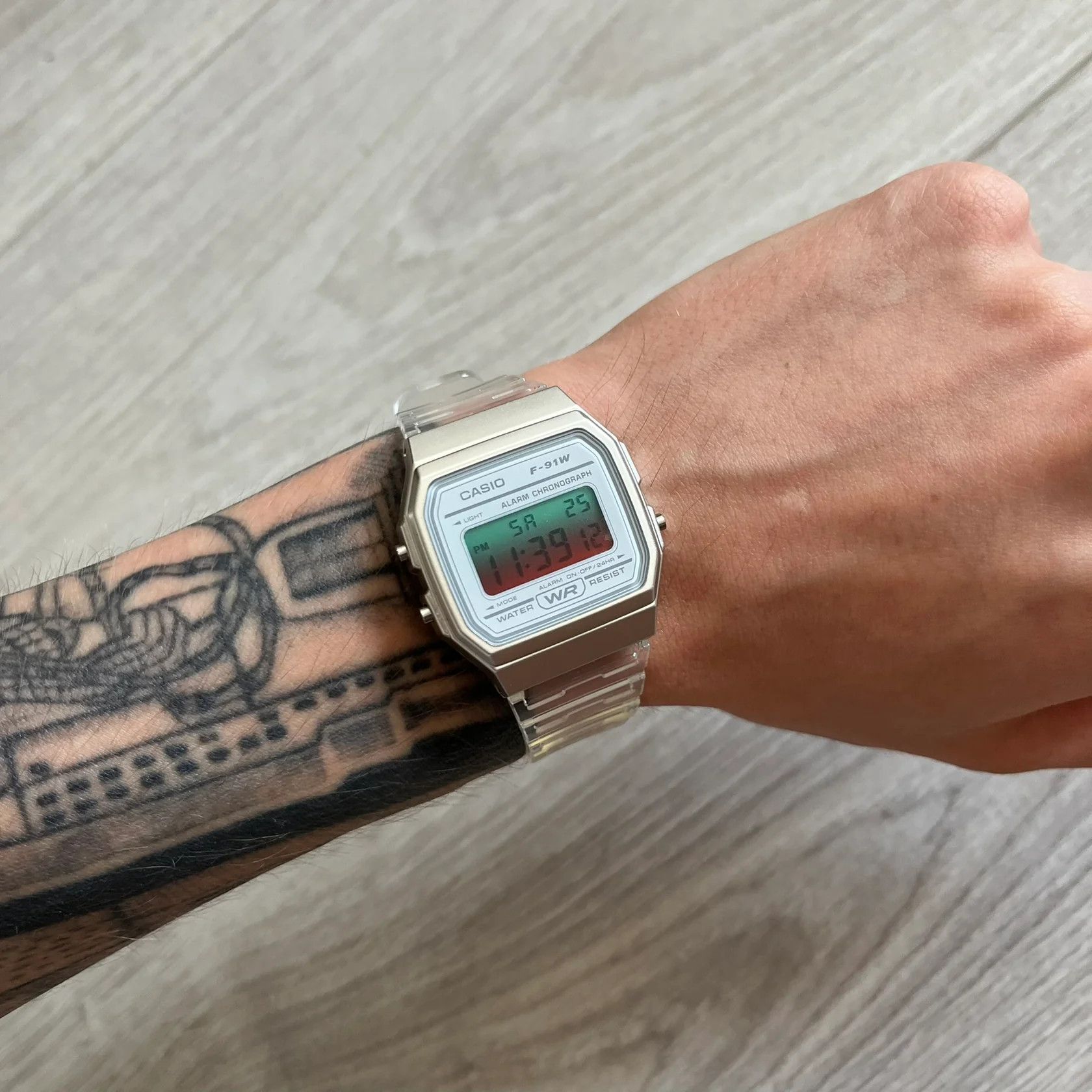 Casio Casio F-91W Gradient & Transparent "Watermelon" Size ONE SIZE - 2 Thumbnail