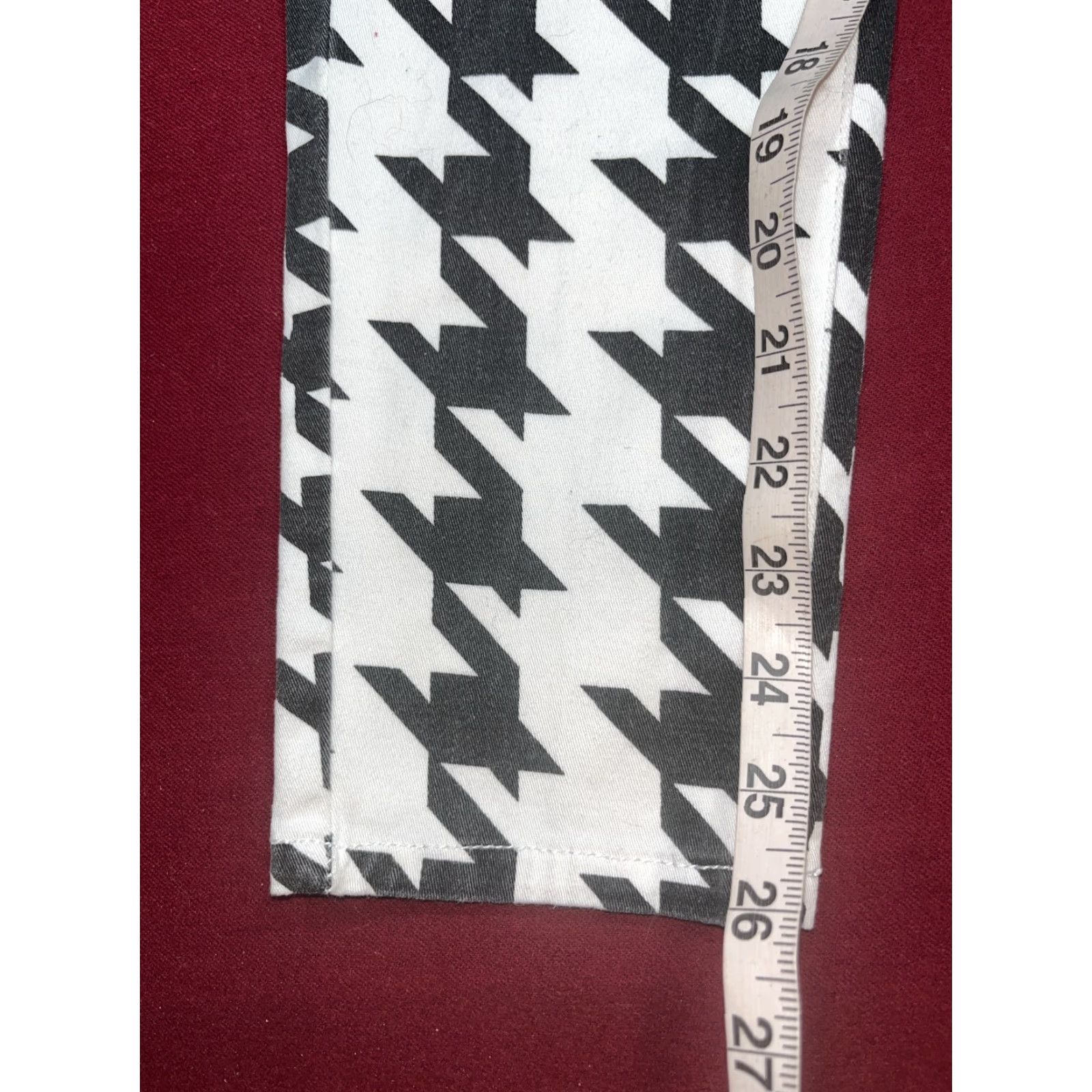 Vintage VINTAGE Hounds Tooth Black White EMO Punk JEANS size 13 Zip Up Y2K Funky Oversized Print Size 34" / US 12 / IT 48 - 5 Thumbnail