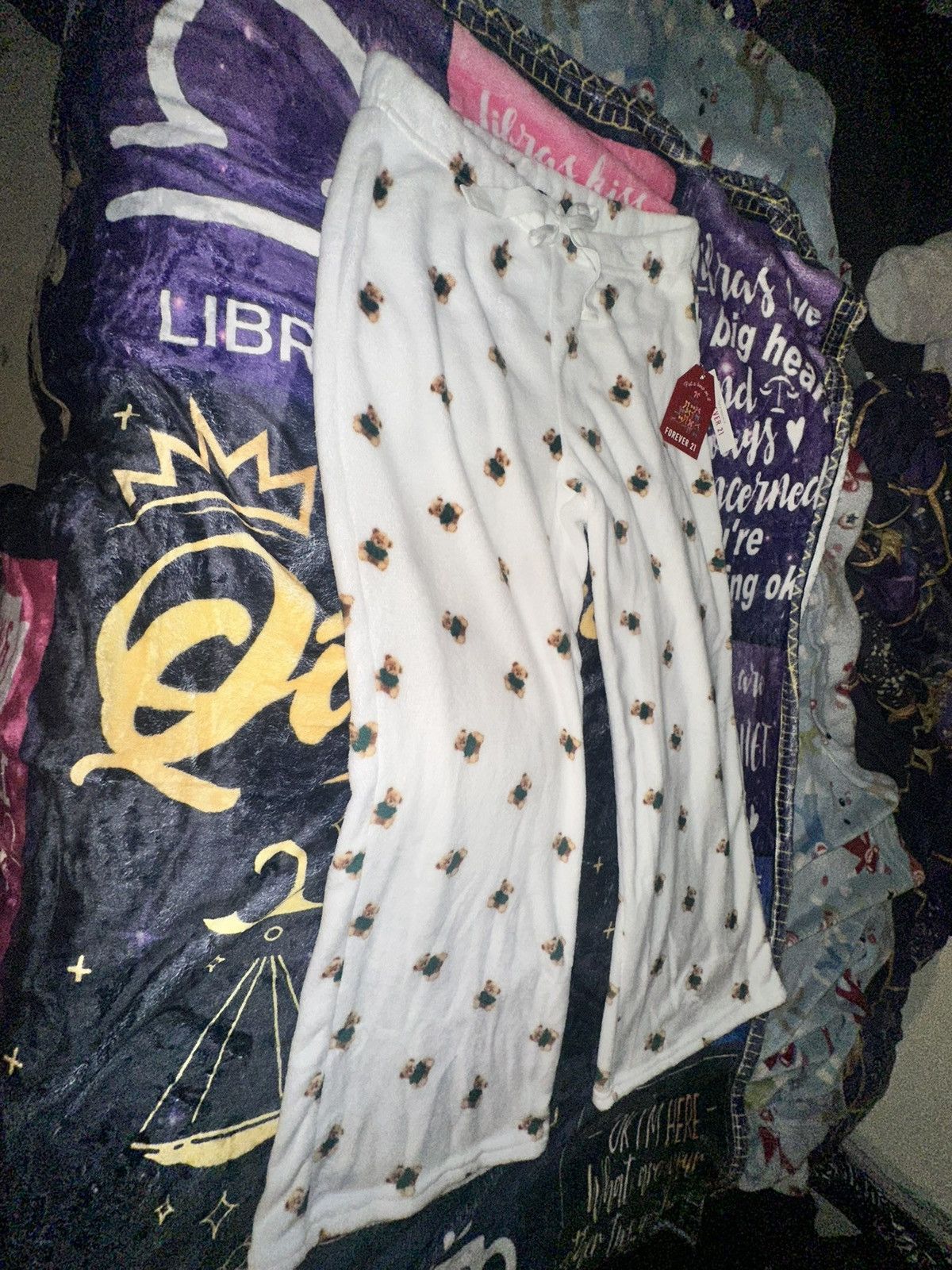 Forever 21 Forever 21 “Put a Bow On It” Pajama pants with Teddy Bears Size 34" / US 12 / IT 48 - 3 Thumbnail
