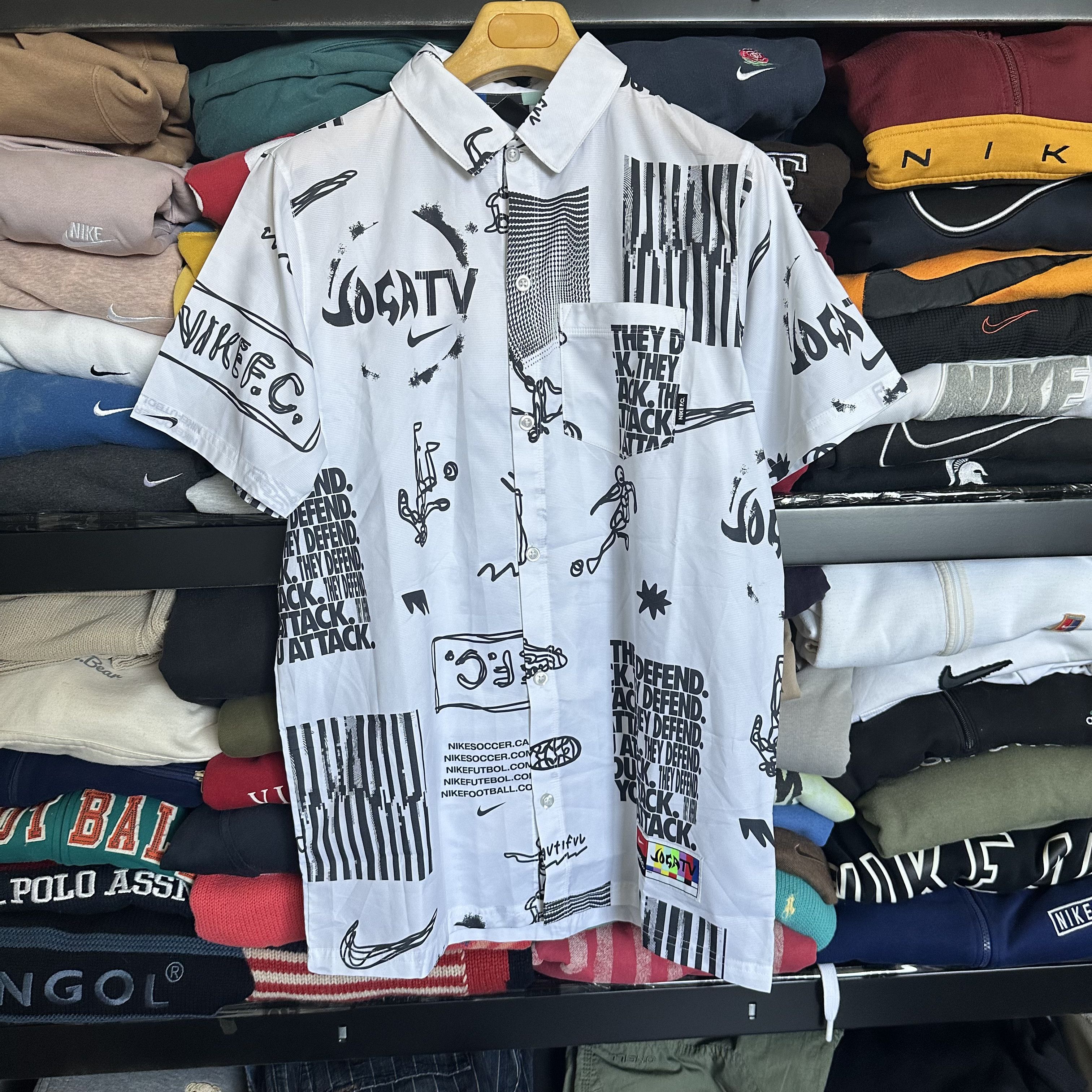 Nike Nike Avant Garde Light Nylon Big Logo Swoosh shirt Size US S / EU 44-46 / 1 - 1 Thumbnail