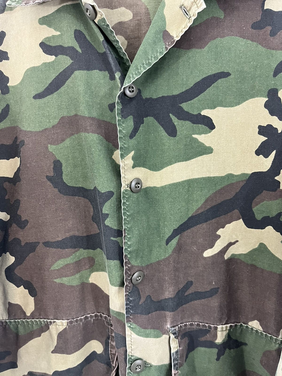 Vintage Thrashed Camo Print Military Army Overshirt Jacket Size US XL / EU 56 / 4 - 4 Thumbnail